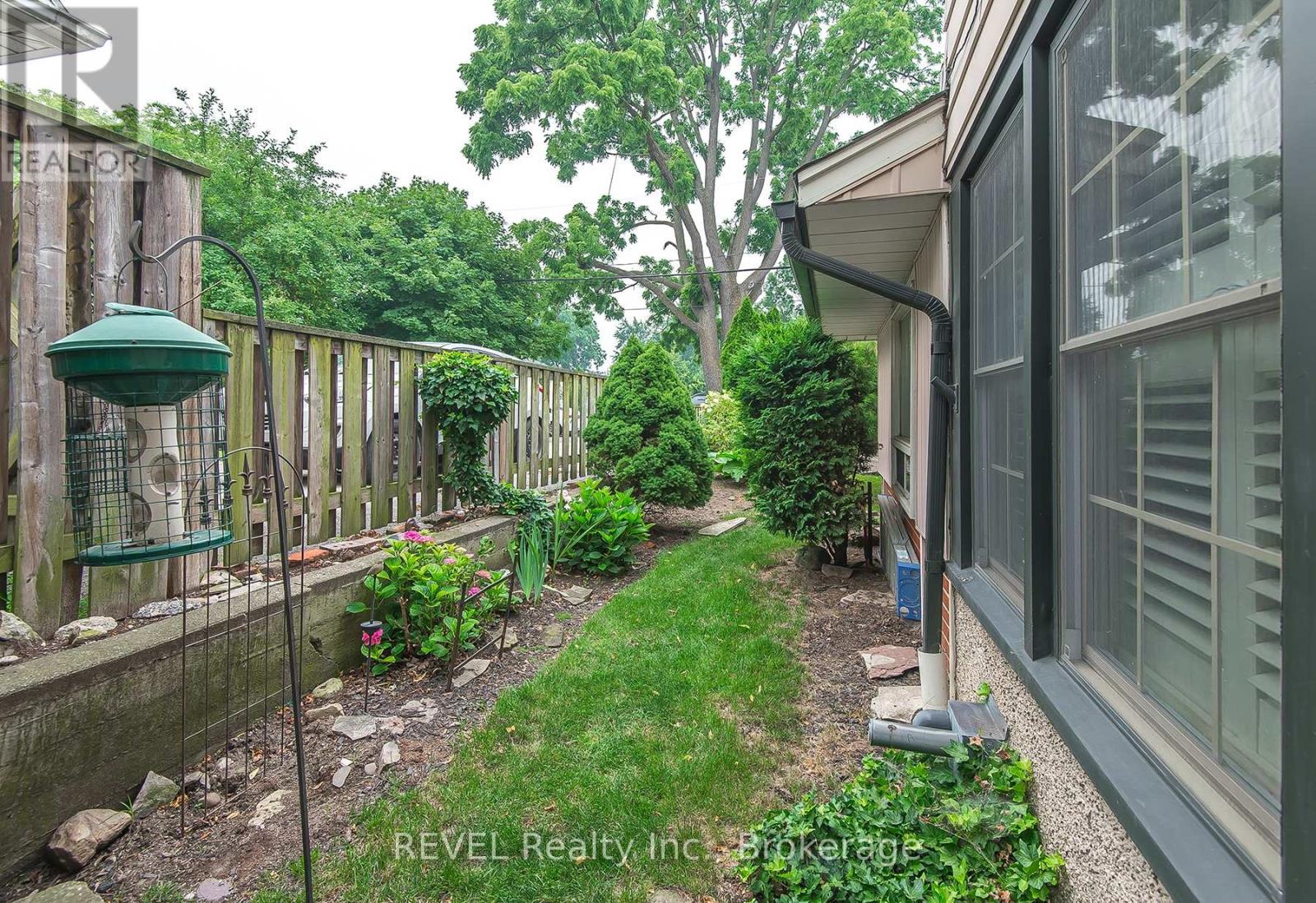 113 St. Paul Crescent, St. Catharines, Ontario  L2S 1M7 - Photo 33 - X13578824