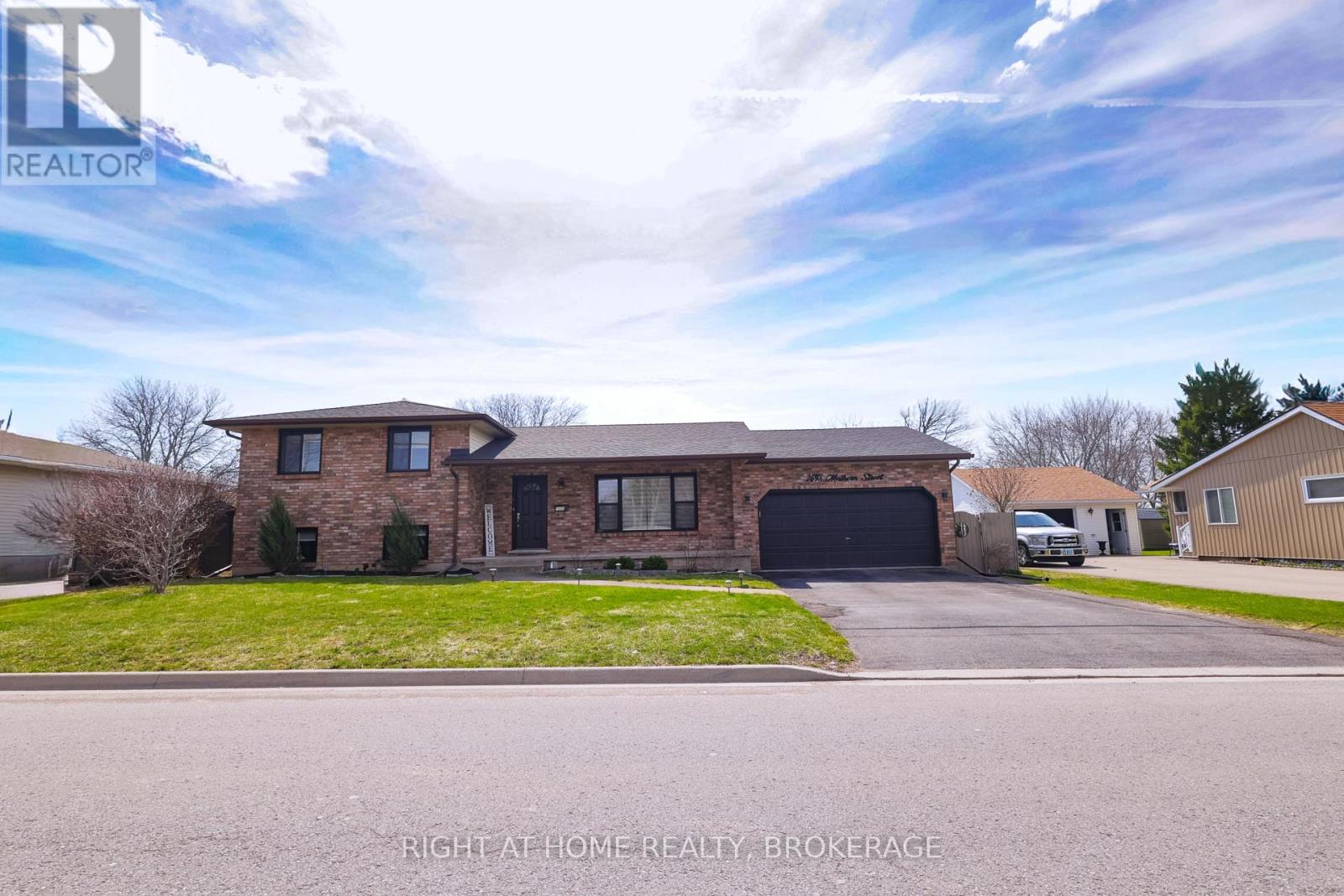 7698 Mulhern Street, Niagara Falls, Ontario  L2H 1B5 - Photo 1 - X13579690