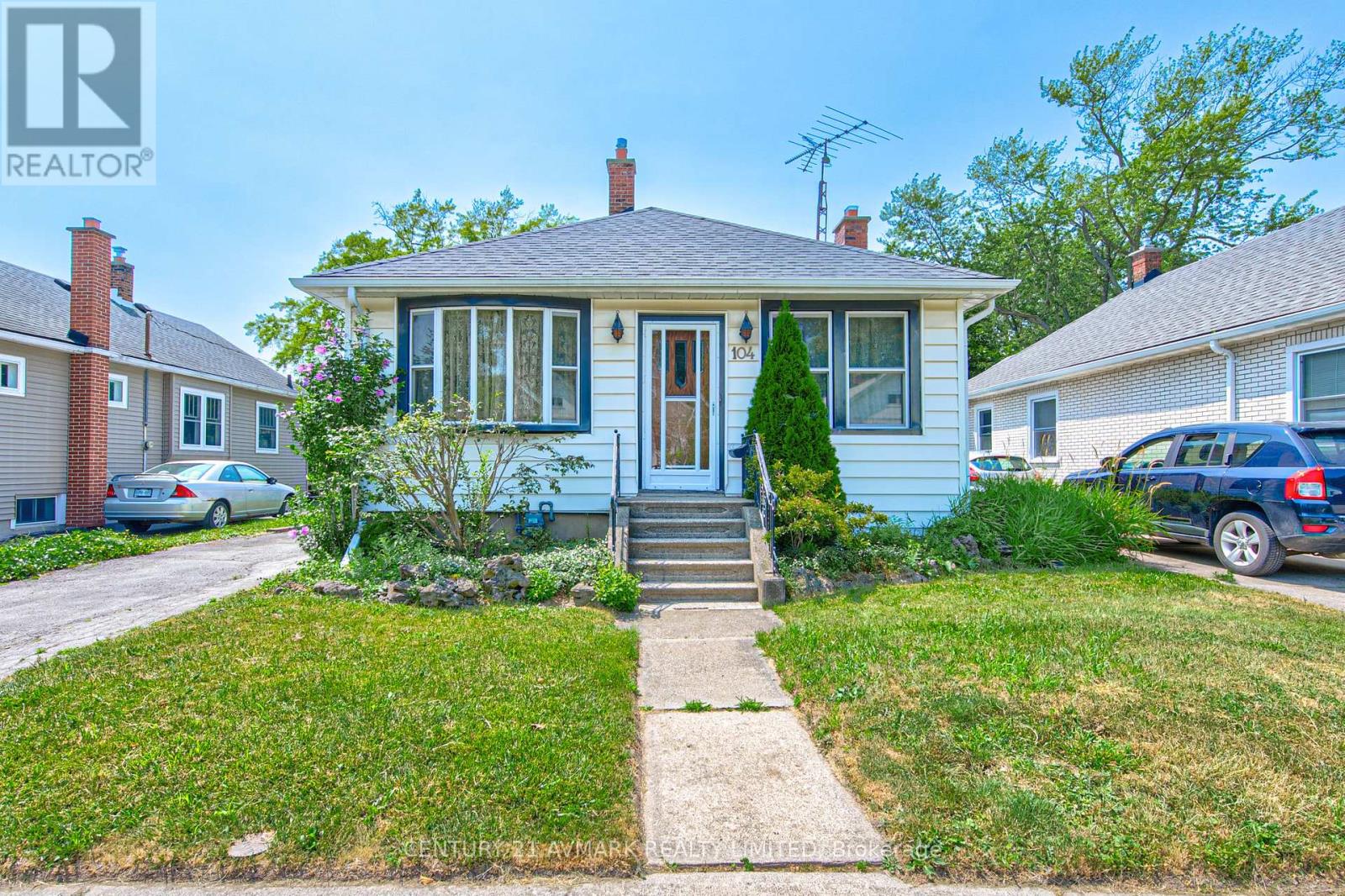 104 Highland Avenue, St. Catharines, Ontario  L2R 4J2 - Photo 1 - X13592278