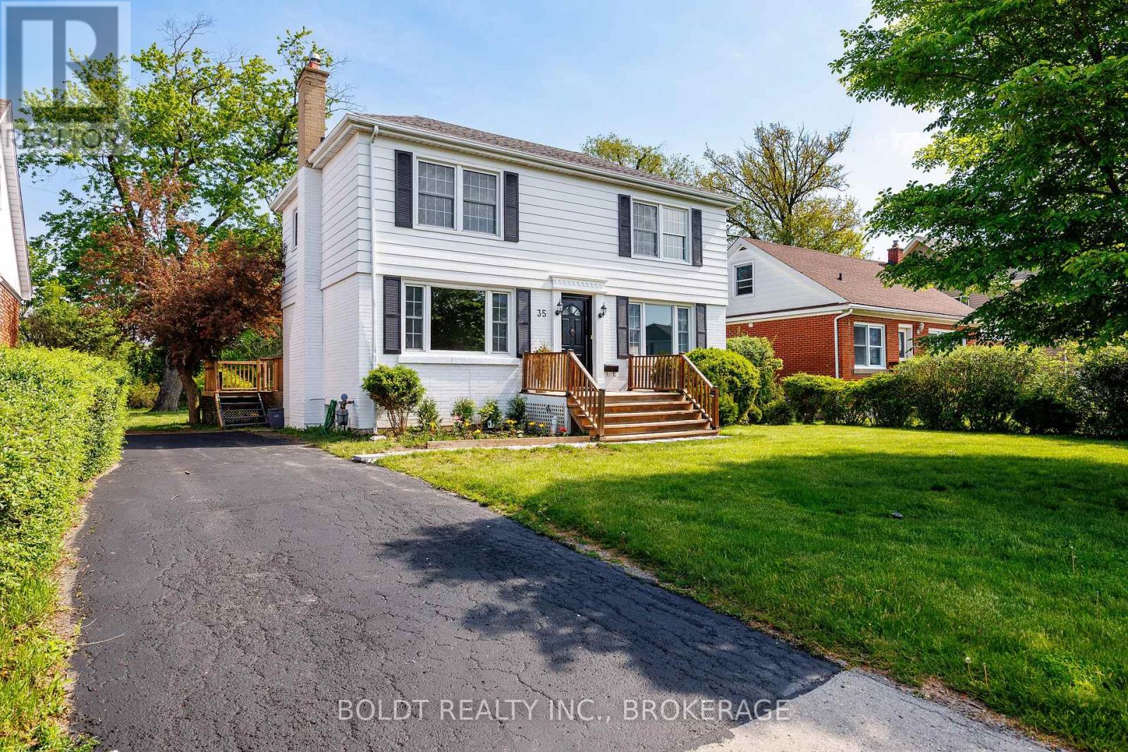 35 Rivercrest Drive, St. Catharines, Ontario  L2T 2P3 - Photo 1 - X13593176