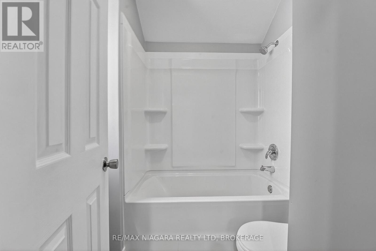 40 Longtent Avenue, Fort Erie, Ontario  L2A 1E3 - Photo 15 - X13593630