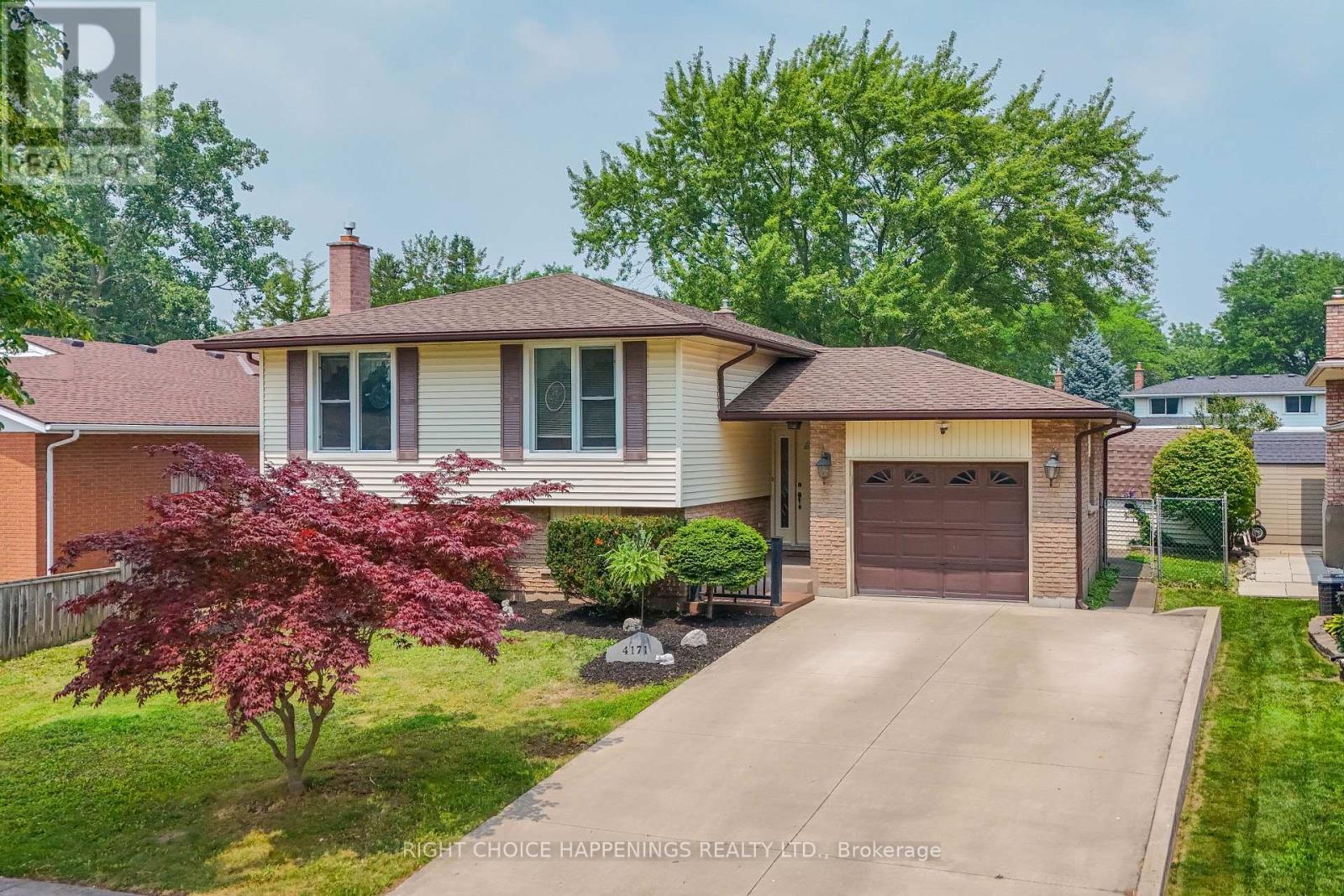 4171 Brookdale Drive, Niagara Falls, Ontario  L2H 2A9 - Photo 1 - X13596360