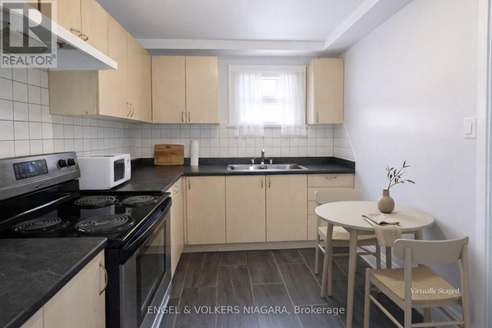 4752 Crawford Place W, Niagara Falls, Ontario  L2E 1Z2 - Photo 10 - X13597732