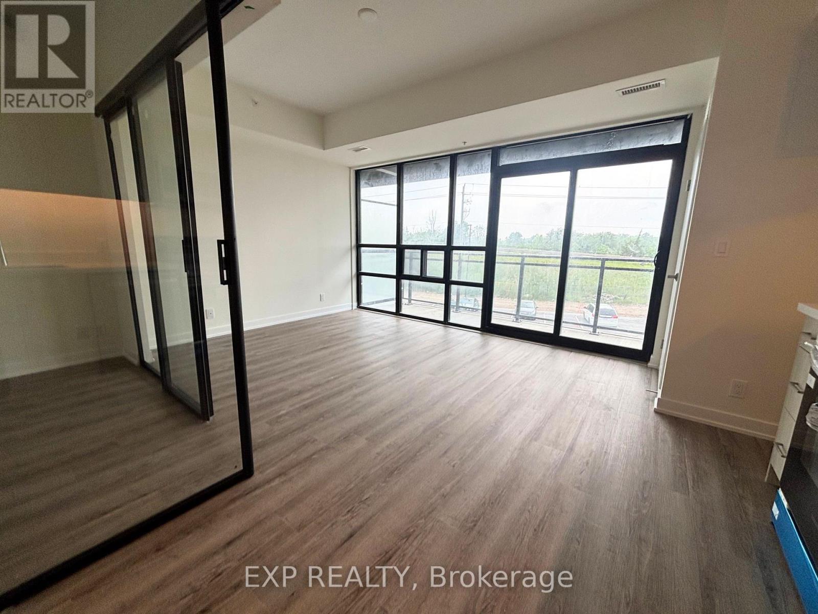 243 - 350 Prince Charles Drive, Welland, Ontario  L3C 7B3 - Photo 1 - X13600988