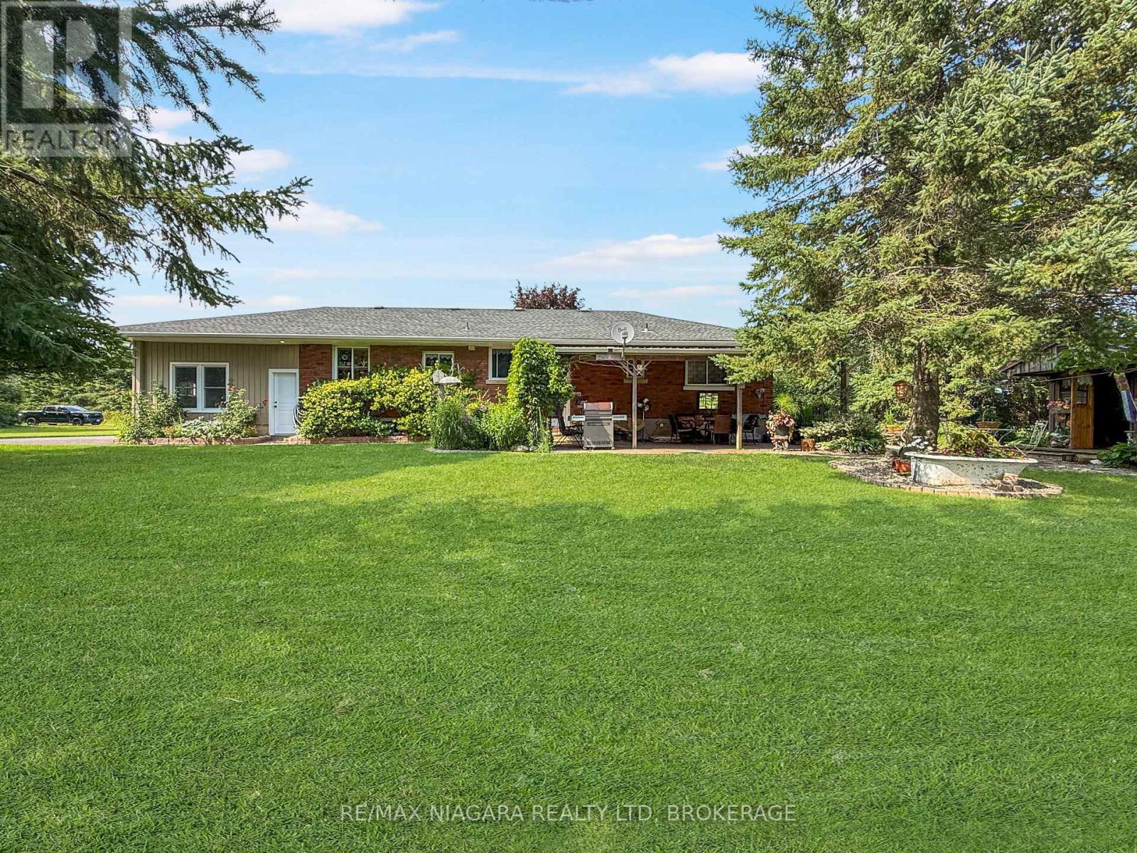 2223 Turner Road, Thorold, Ontario  L3B 5N5 - Photo 2 - X13601020