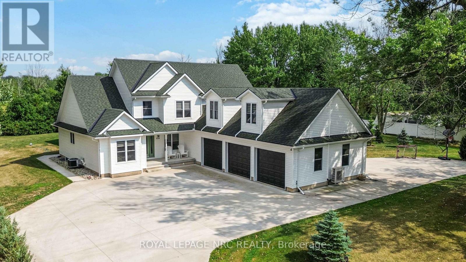 124 Holloway Bay Road, Fort Erie, Ontario  L0S 1R0 - Photo 1 - X13601102