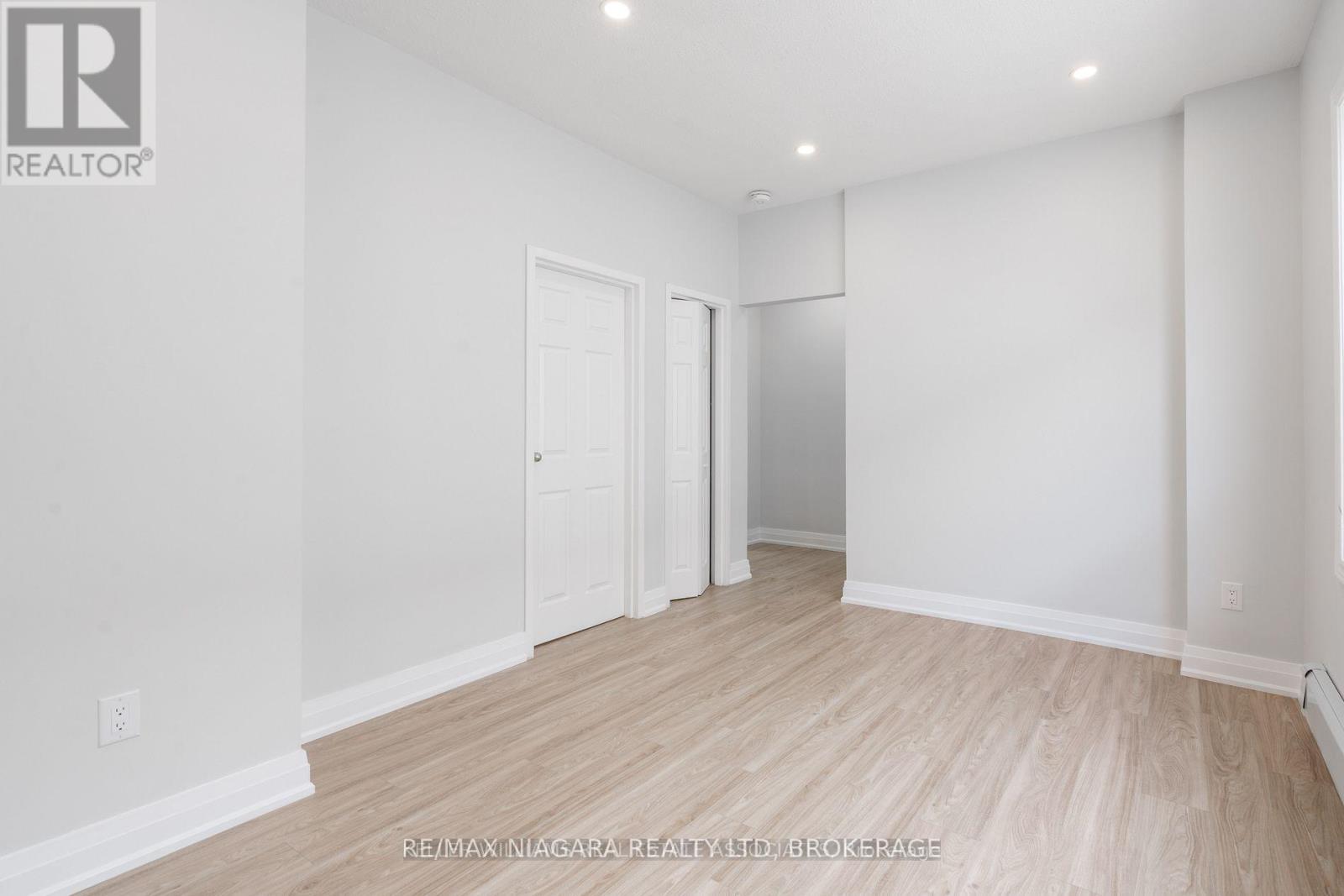1 - 237 Church Street N, St. Catharines, Ontario  L2R 3E8 - Photo 11 - X13602978