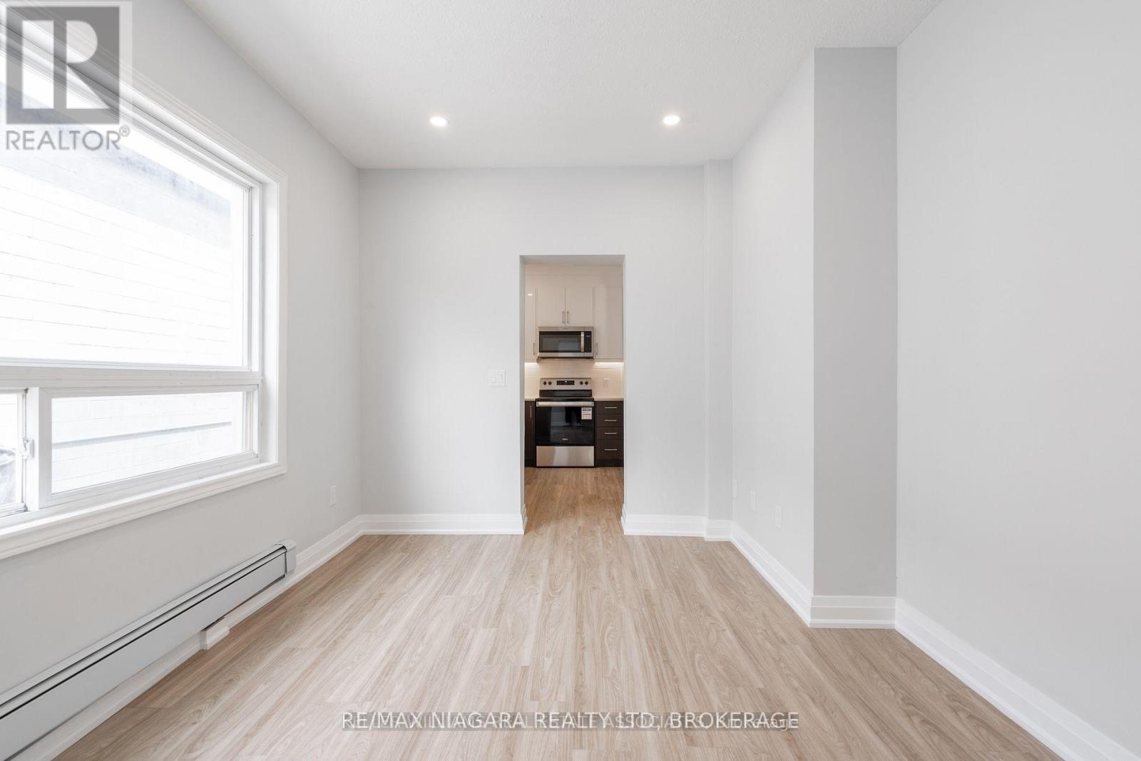 1 - 237 Church Street N, St. Catharines, Ontario  L2R 3E8 - Photo 6 - X13602978