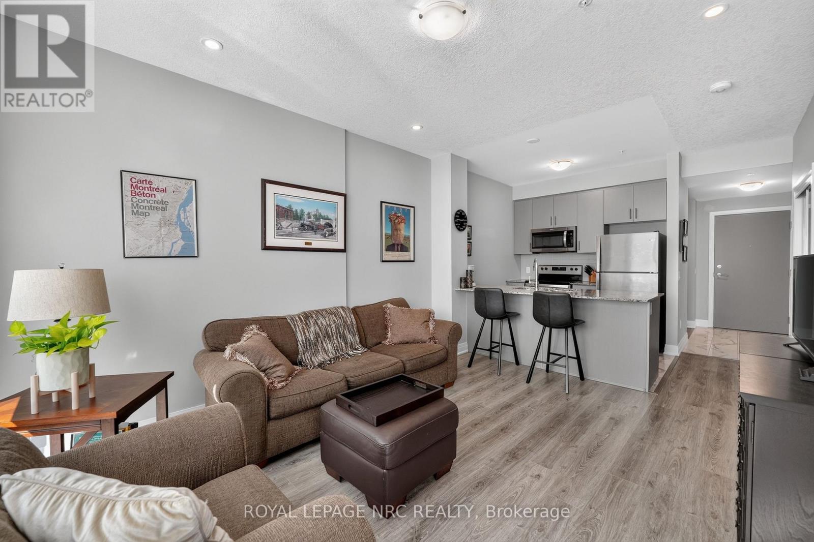 232 - 16 Concord Place, Grimsby, Ontario  L3M 0J1 - Photo 9 - X13603404
