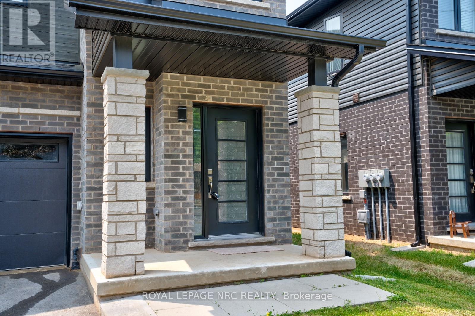 4901 Pettit Avenue, Niagara Falls, Ontario  L2E 0B7 - Photo 1 - X13605082