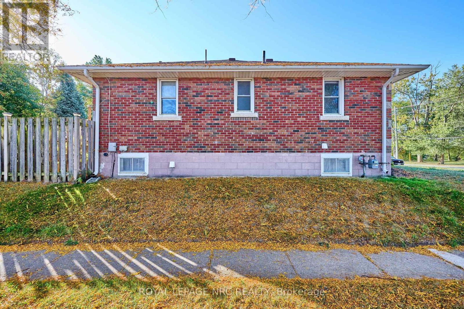2862 Dorchester Road, Niagara Falls, Ontario  L2J 2Z3 - Photo 5 - X13608068