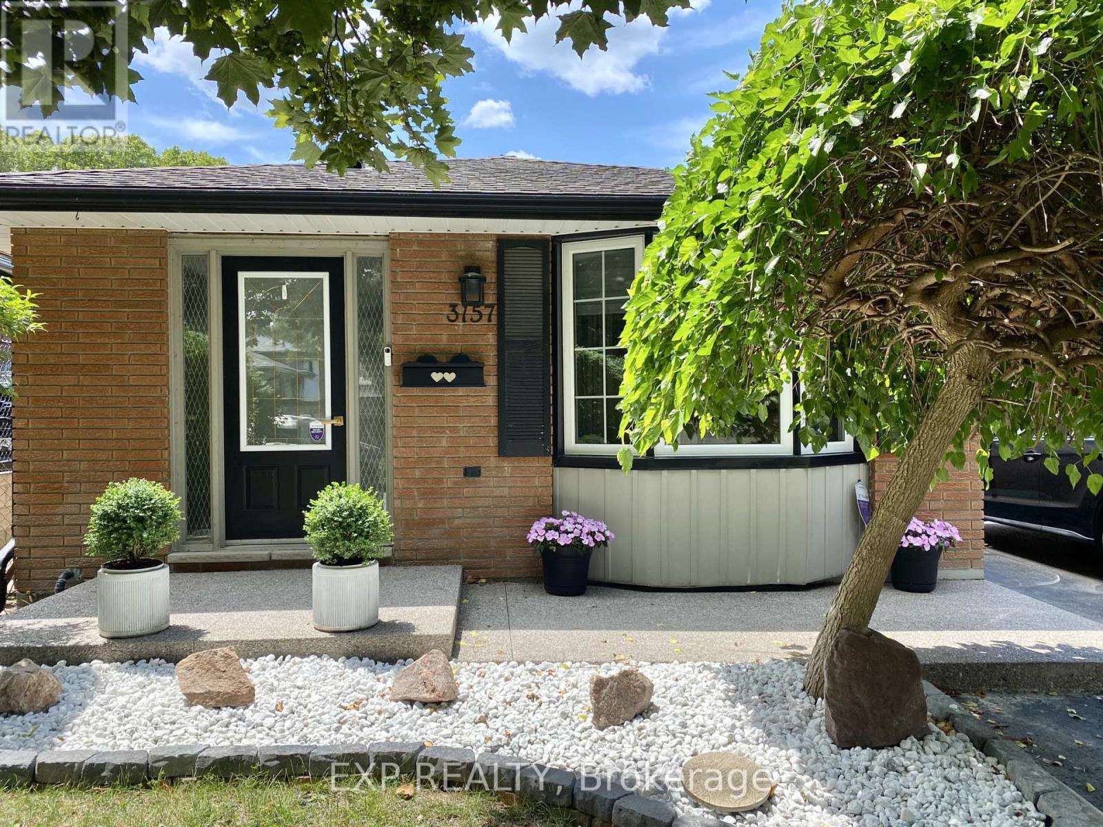 3157 Secord Place, Niagara Falls, Ontario  L2J 3K5 - Photo 1 - X13608914