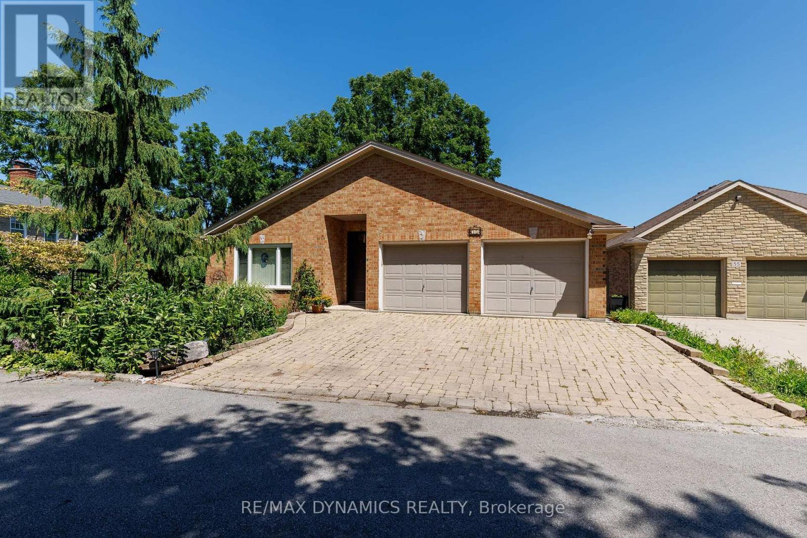 53 Mountain Street, St. Catharines, Ontario  L2T 2S6 - Photo 1 - X13612616