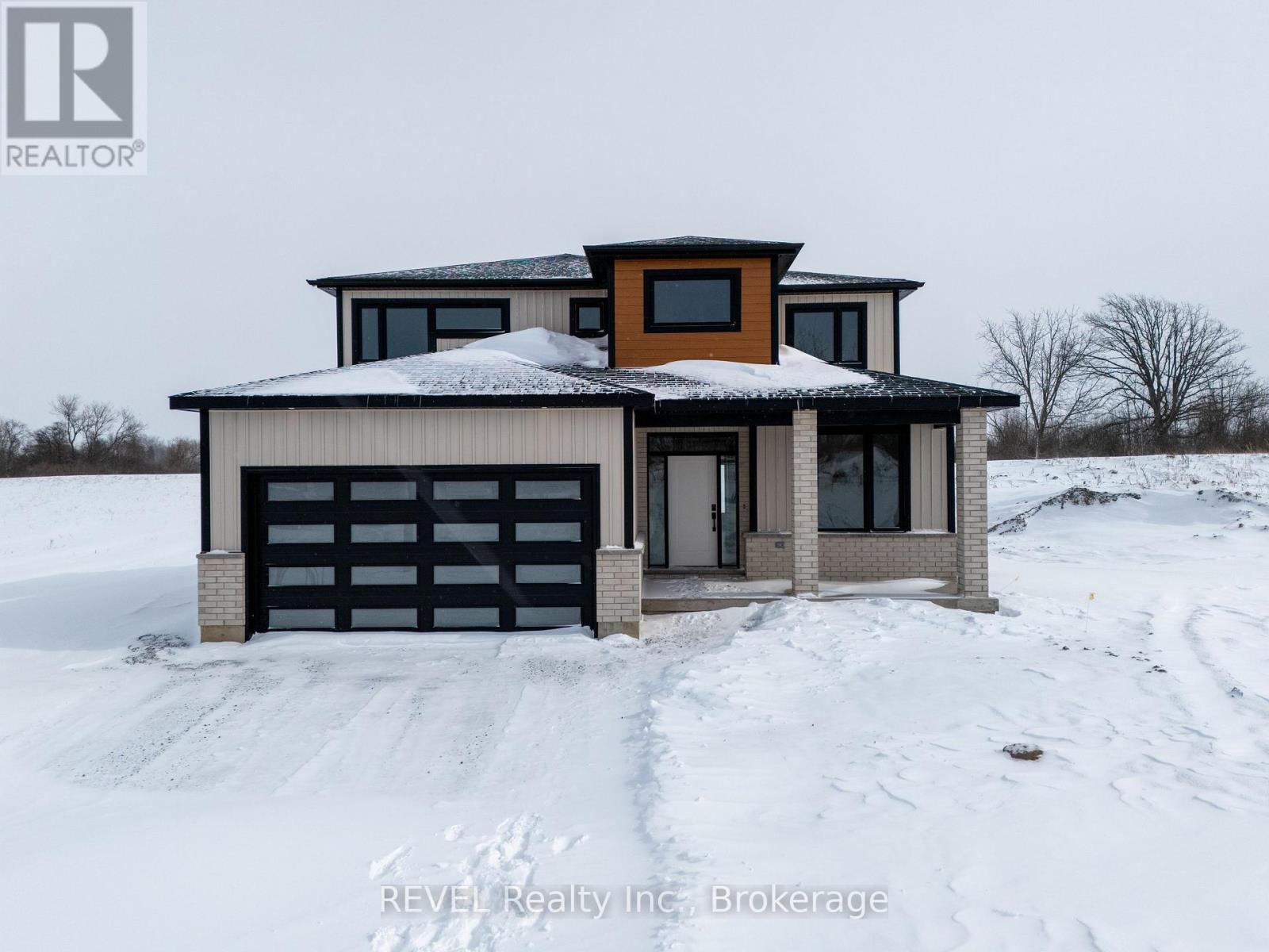 32 Anchor Road, Thorold, Ontario  L0S 1A0 - Photo 1 - X13615602