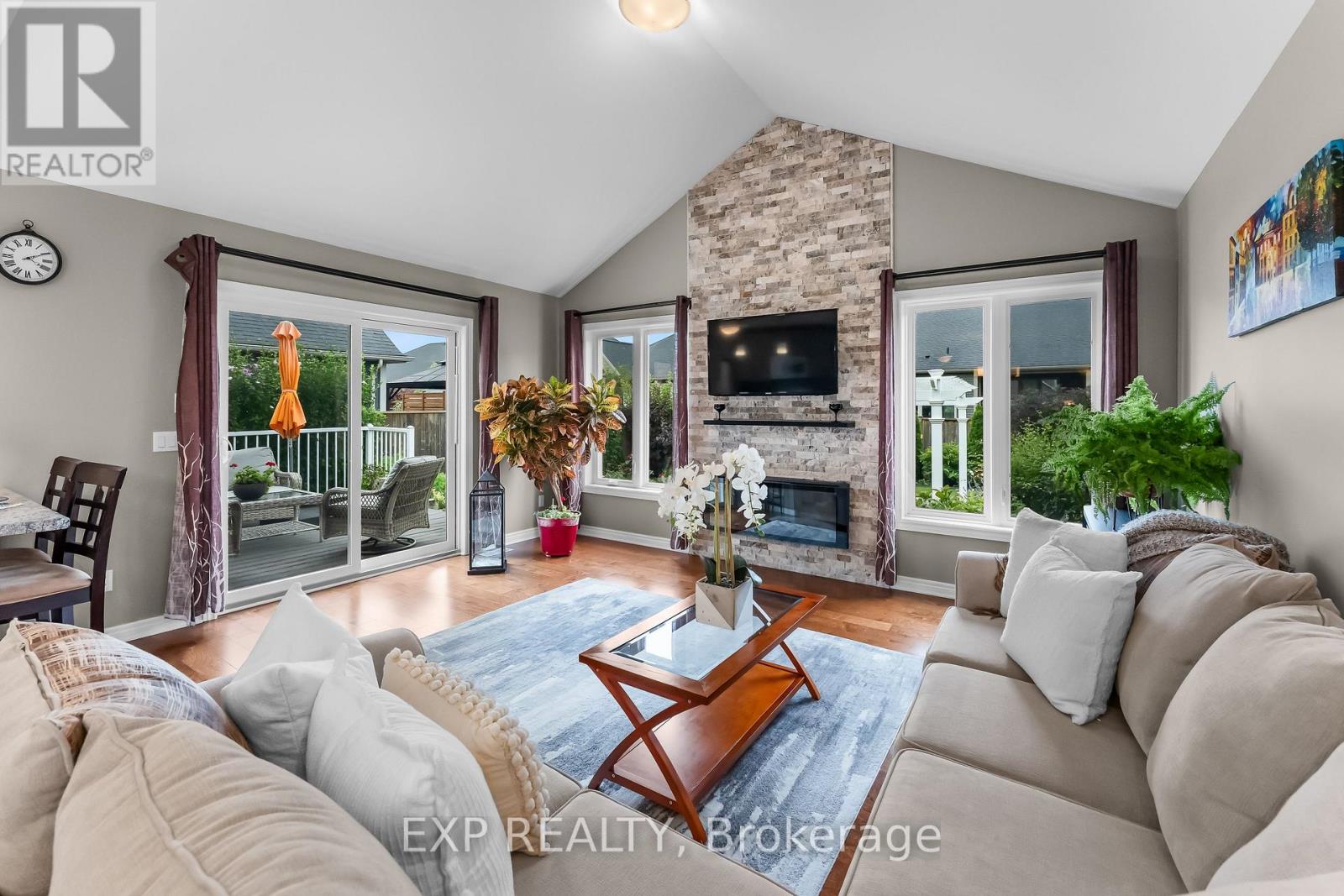 37 Mcfarland Street, Thorold, Ontario  L2V 0E5 - Photo 10 - X13616348