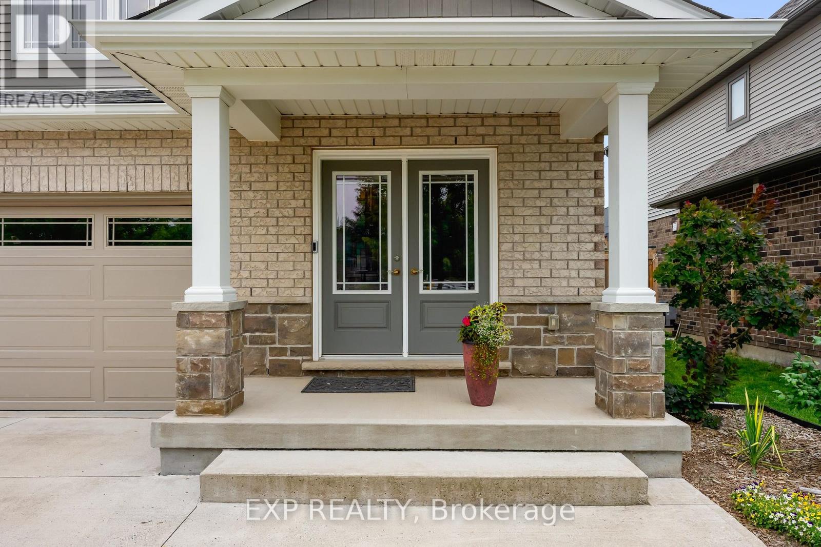 37 Mcfarland Street, Thorold, Ontario  L2V 0E5 - Photo 4 - X13616348