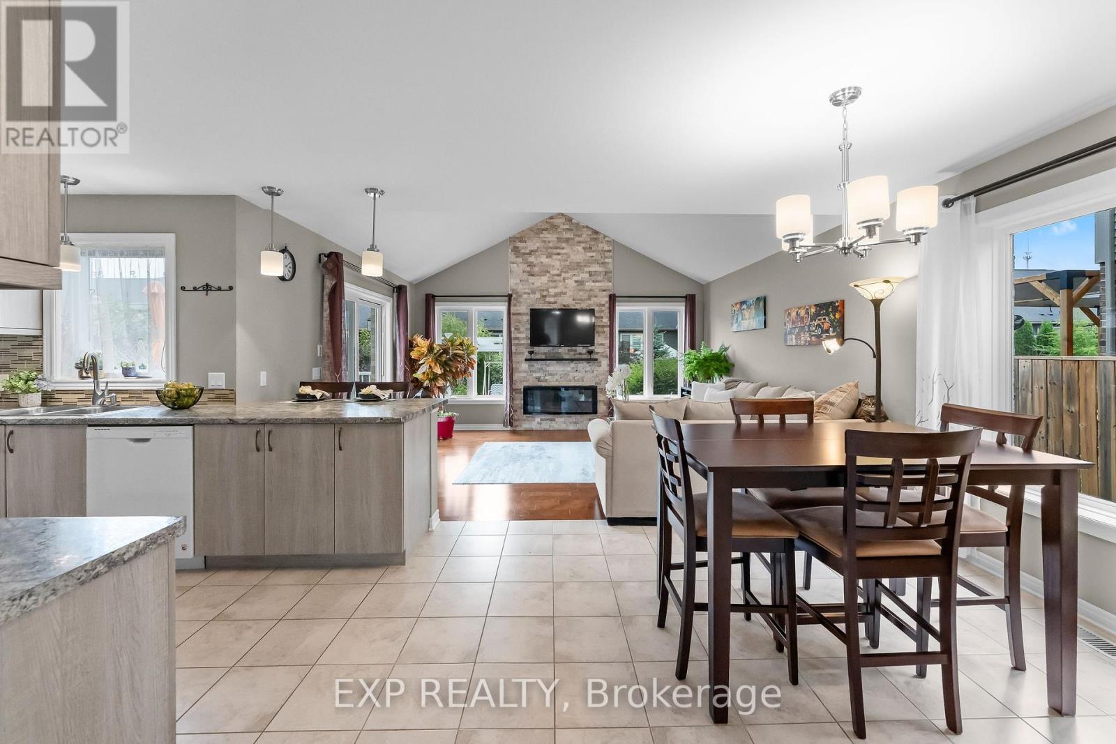 37 Mcfarland Street, Thorold, Ontario  L2V 0E5 - Photo 8 - X13616348