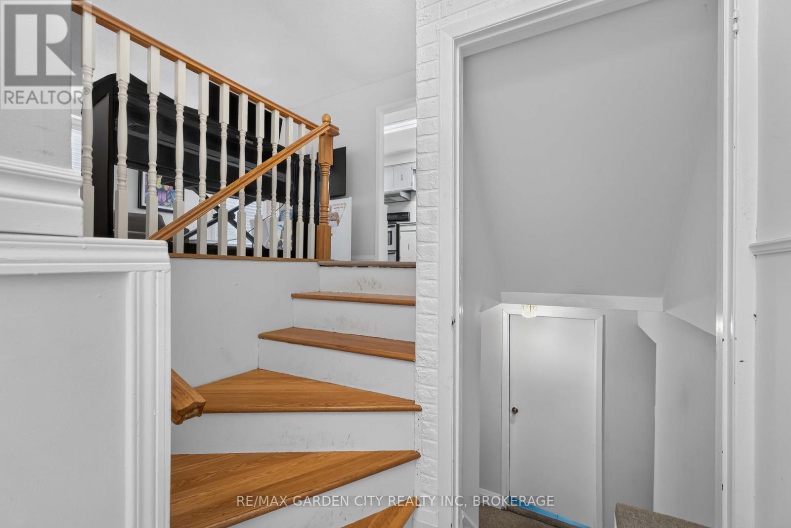 3 Fallingbrook Drive, Pelham, Ontario  L0S 1E0 - Photo 5 - X13617092