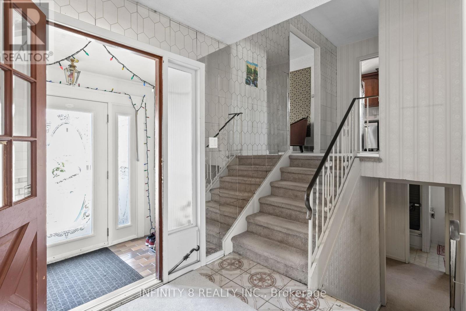 6918 Casey Street, Niagara Falls, Ontario  L2J 3G1 - Photo 4 - X13618478
