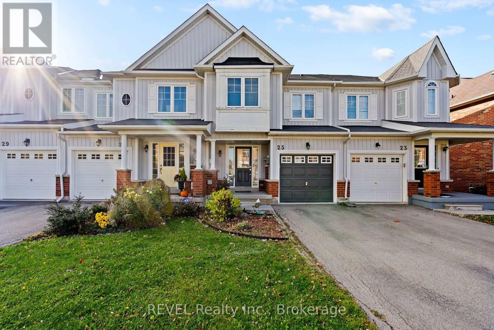 25 Colonel Lyall Street, St. Catharines, Ontario  L2P 0B3 - Photo 1 - X13619642