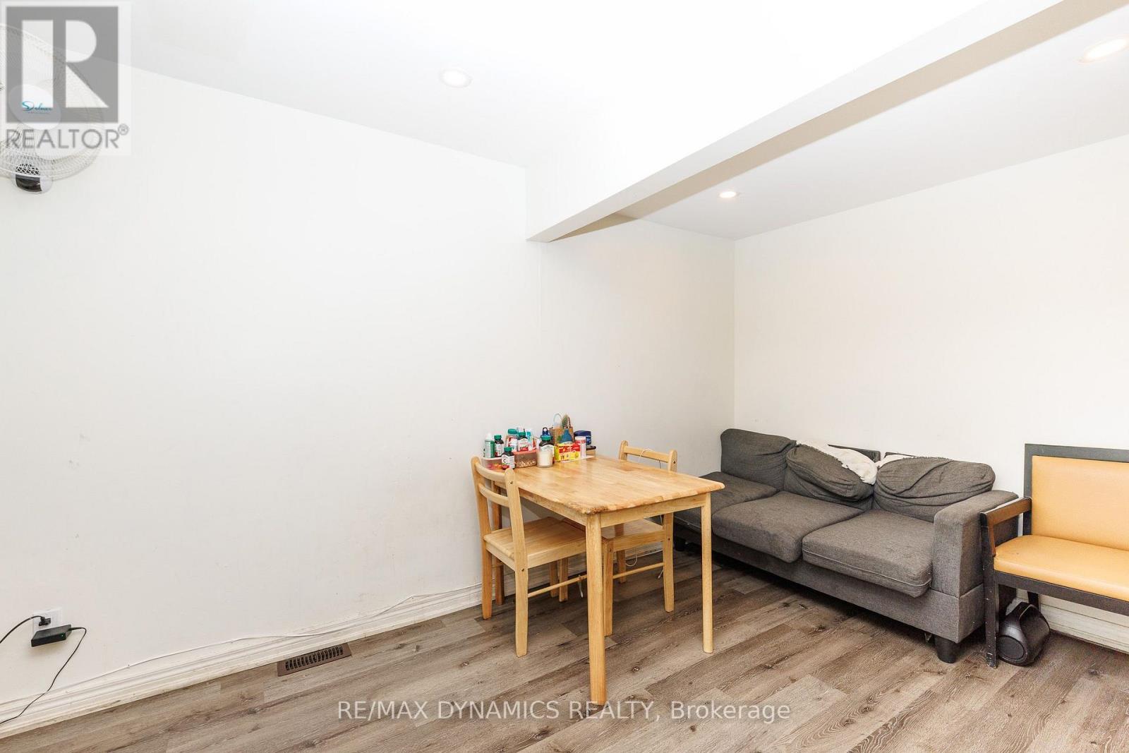 4770 Queen Street, Niagara Falls, Ontario  L2E 2M3 - Photo 6 - X13624328