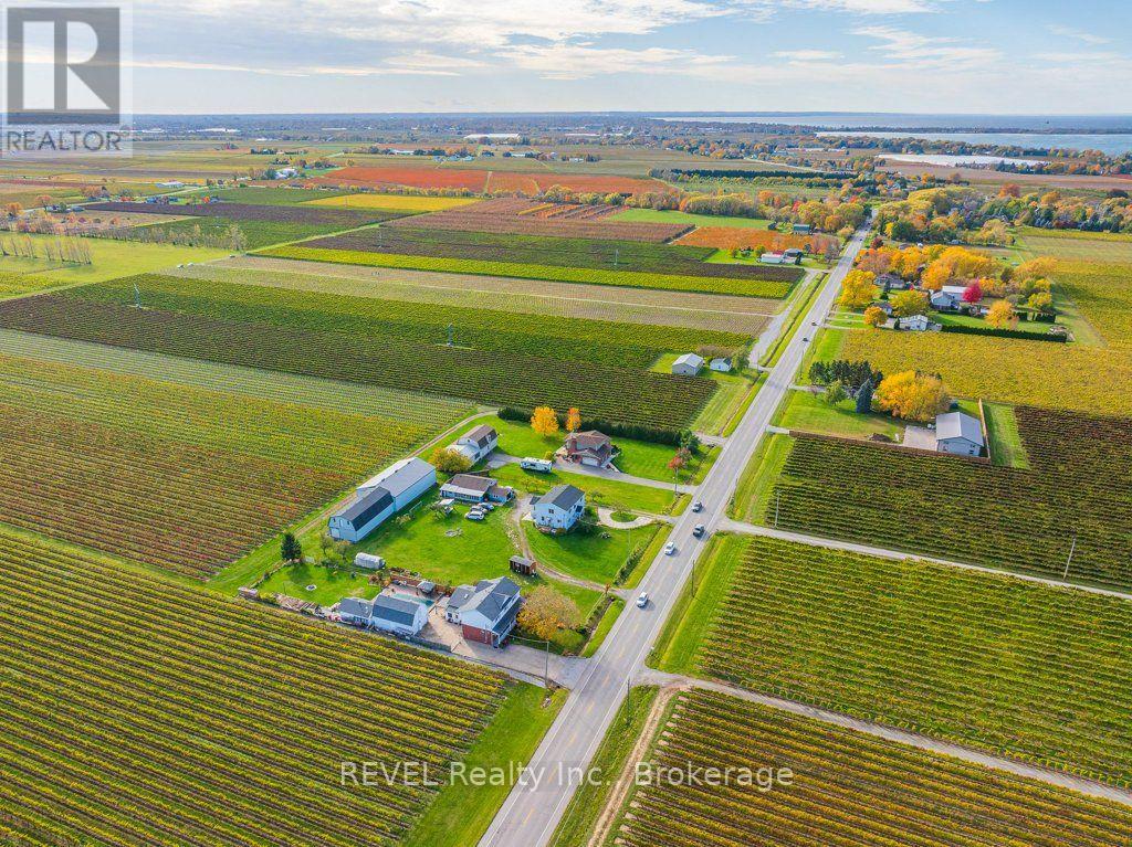 165 East West Line, Niagara-On-The-Lake, Ontario  L0S 1J0 - Photo 1 - X13628266