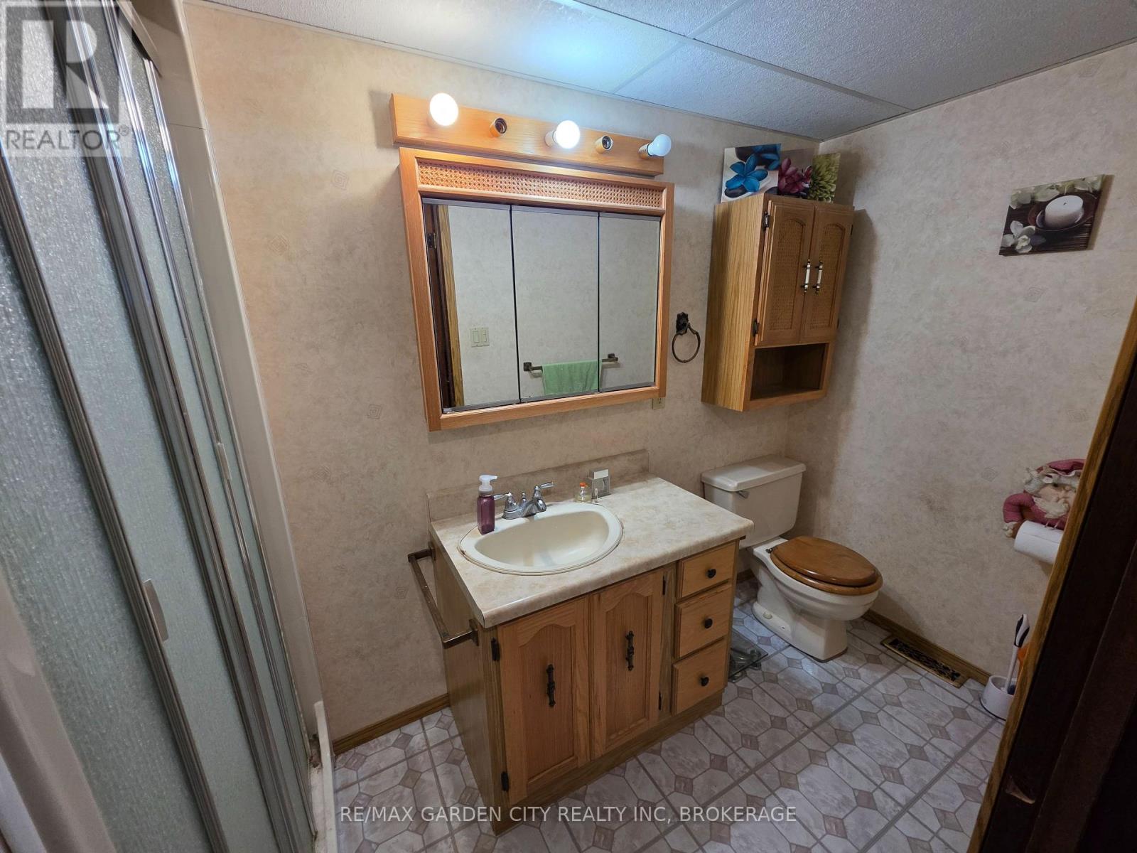 19 Black Knight Road, St. Catharines, Ontario  L2N 3B9 - Photo 18 - X13629196