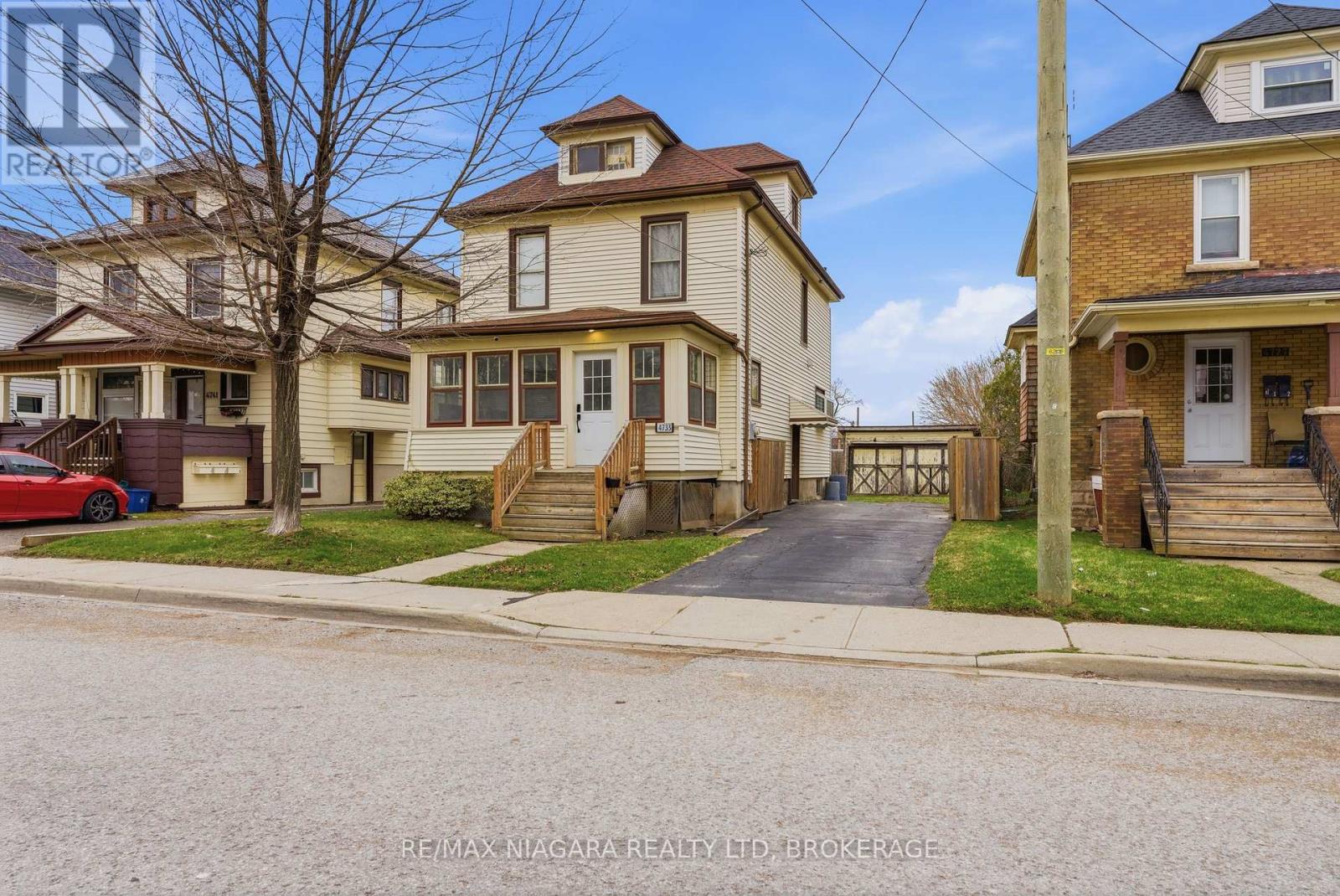 4733 Jepson Street, Niagara Falls, Ontario  L2E 1J7 - Photo 1 - X13632242