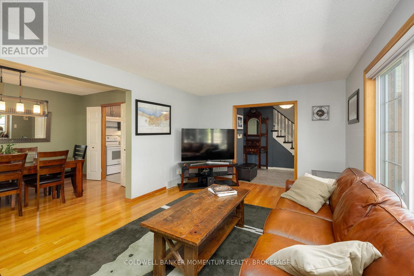 212 Livingston Avenue, Grimsby, Ontario  L3M 4V8 - Photo 11 - X13643170
