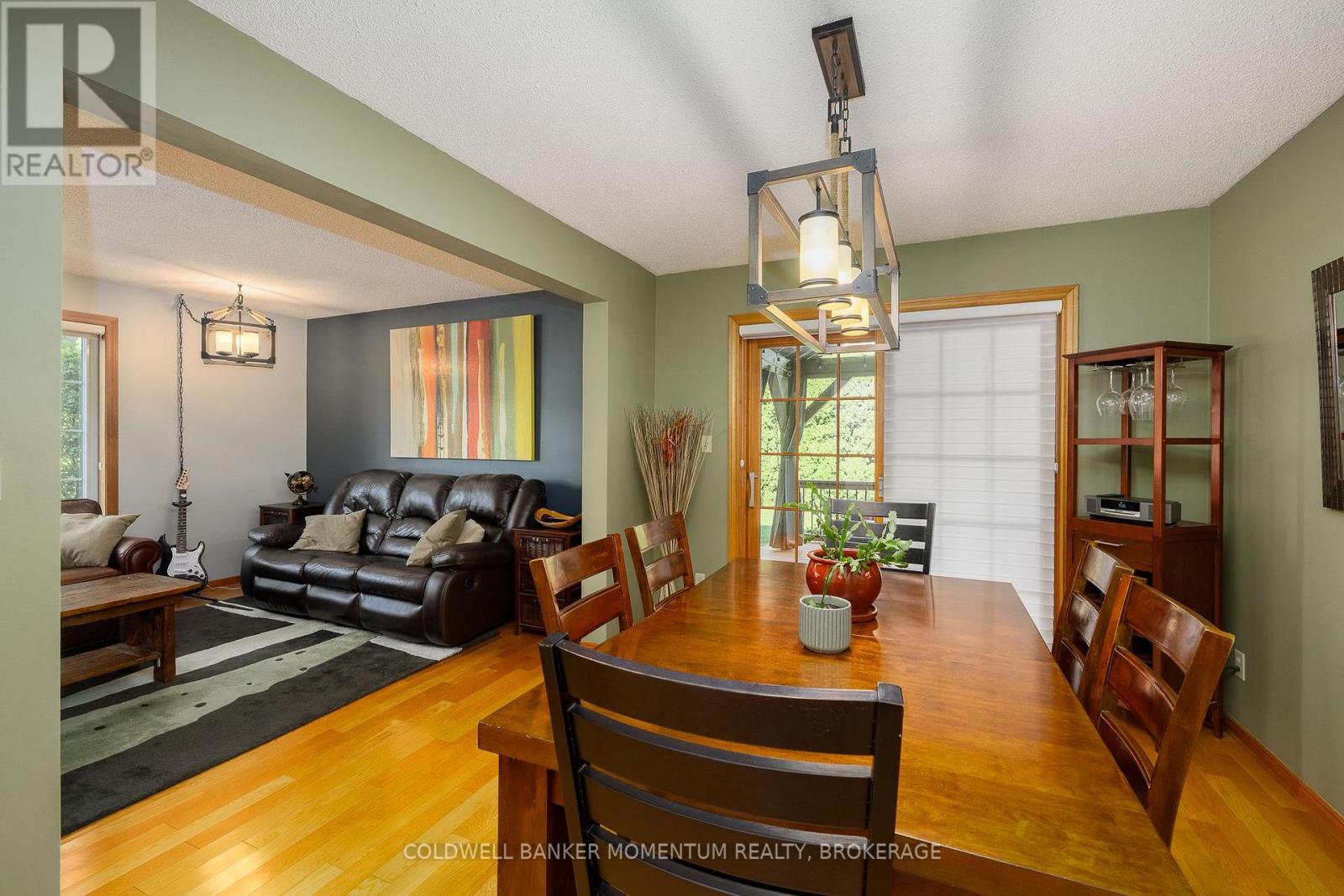 212 Livingston Avenue, Grimsby, Ontario  L3M 4V8 - Photo 17 - X13643170