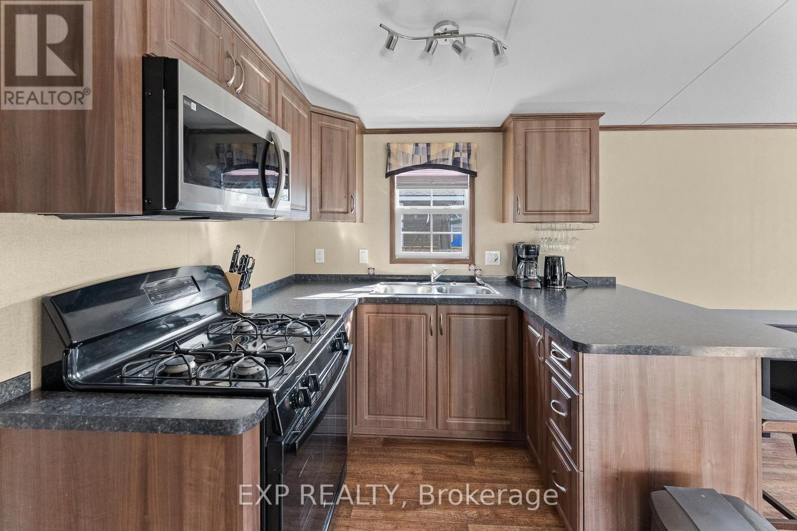 110 - 1501 Line 8 Road, Niagara-On-The-Lake, Ontario  L0S 1J0 - Photo 15 - X13646324