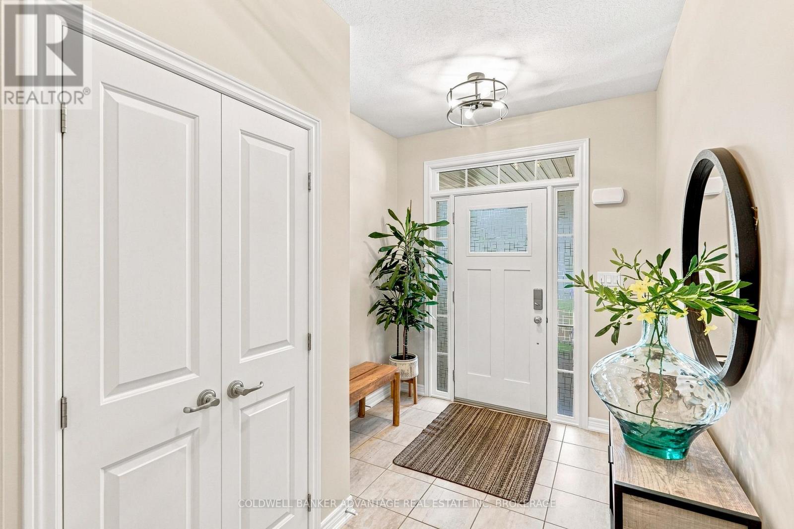 11 Dandurand Court, Grimsby, Ontario  L3M 0H7 - Photo 5 - X13647964