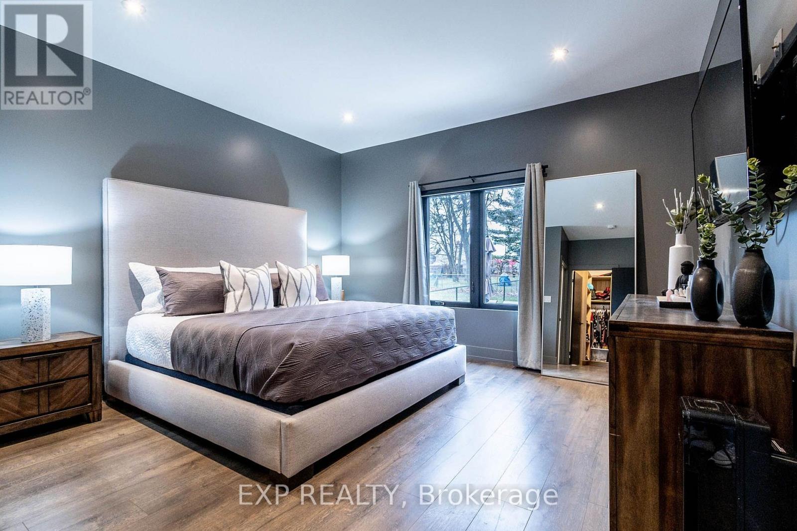 8889 Angie Drive, Niagara Falls, Ontario  L2H 3W8 - Photo 8 - X13650676