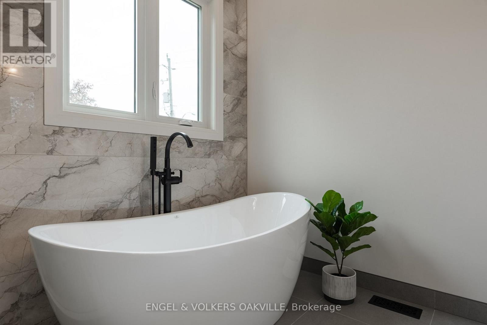 727 Warner Road, Niagara-On-The-Lake, Ontario  L0S 1P0 - Photo 19 - X13652420