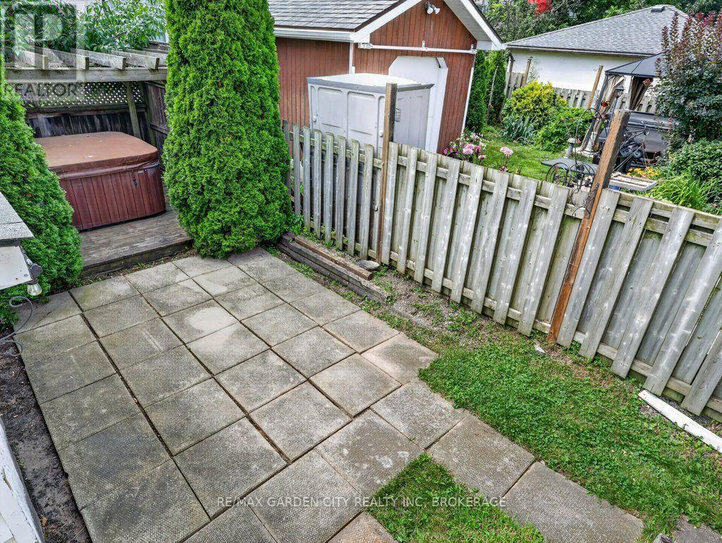 211 Morton Street S, Thorold, Ontario  L2V 1C8 - Photo 33 - X13653018