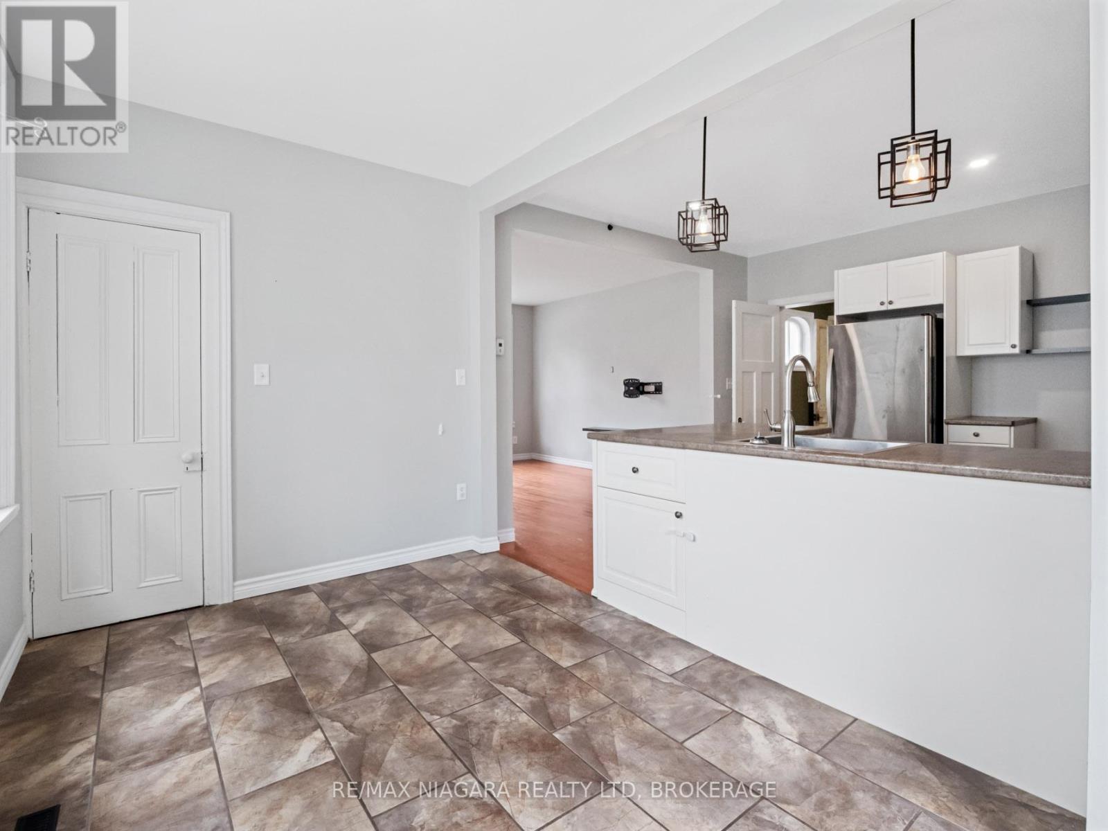 430 Ridge Road N, Fort Erie, Ontario  L0S 1N0 - Photo 11 - X13655398