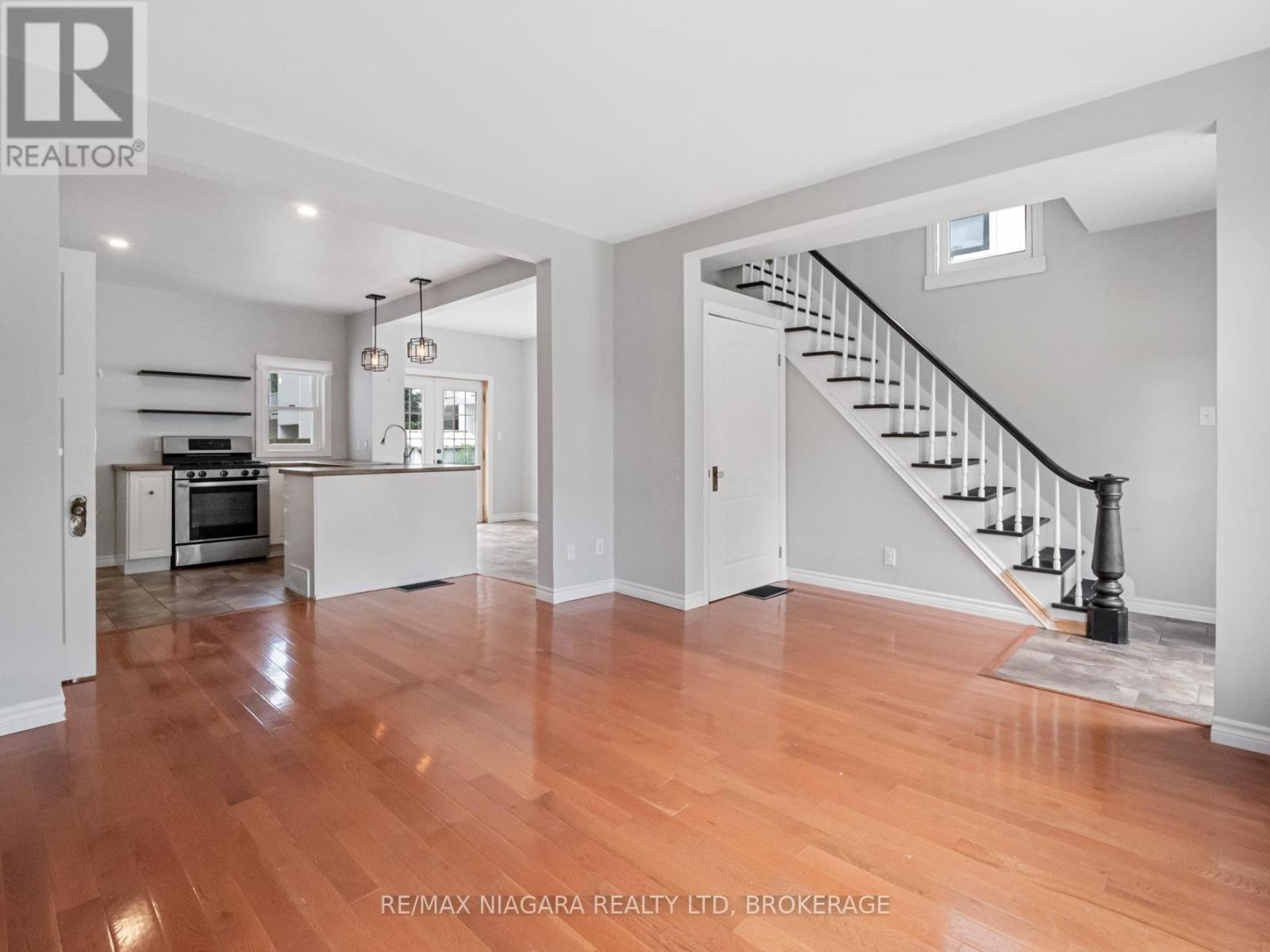 430 Ridge Road N, Fort Erie, Ontario  L0S 1N0 - Photo 9 - X13655398