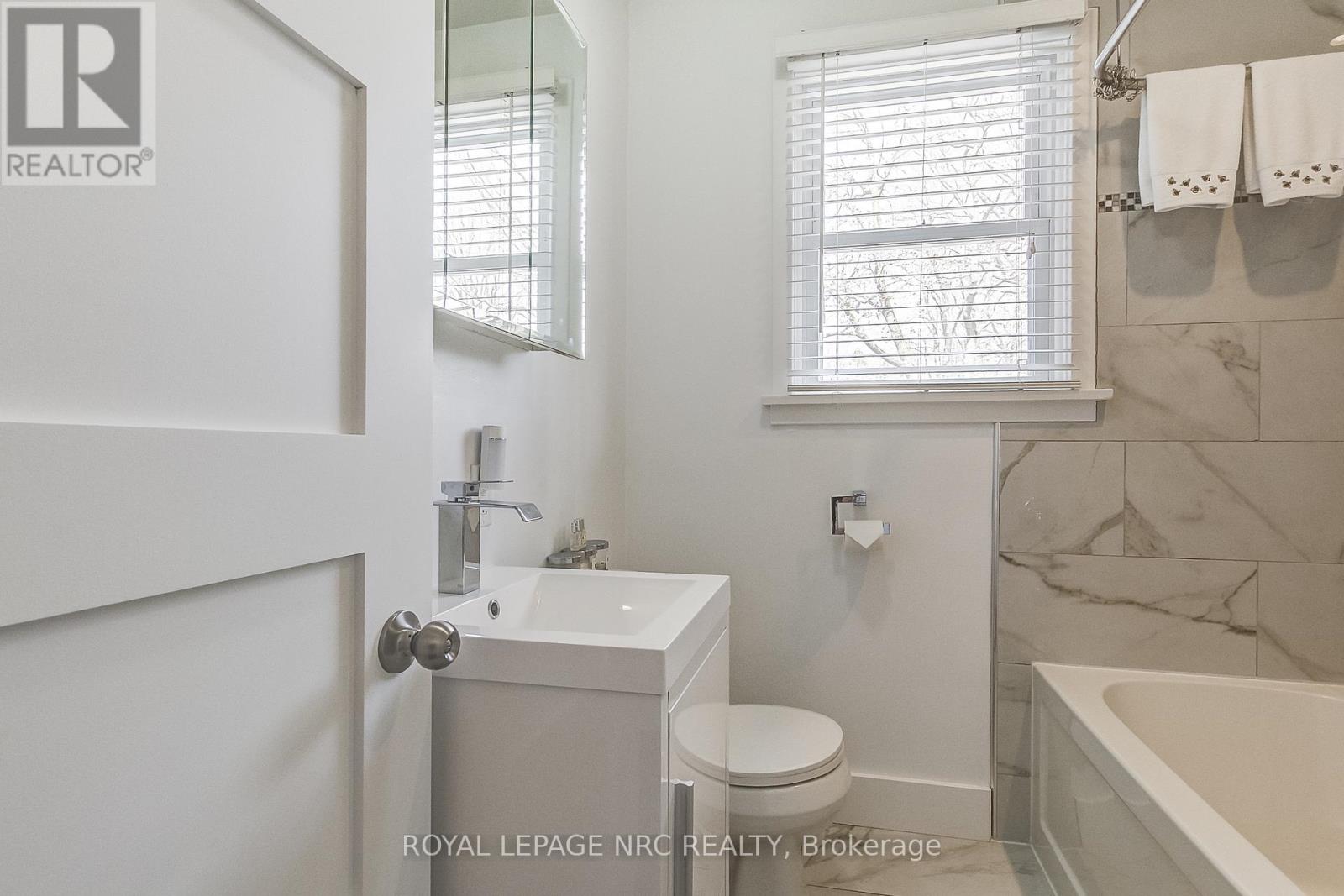 33 Gage Street, Niagara-On-The-Lake, Ontario  L0S 1J0 - Photo 19 - X13658674