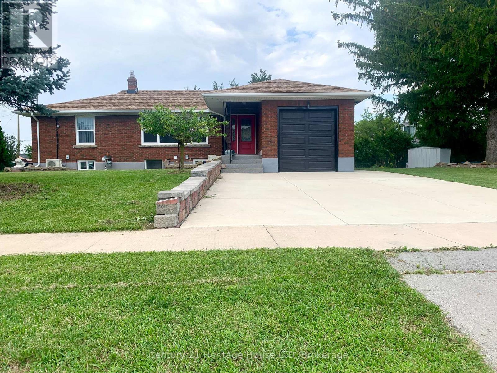 2 Foley Crescent, Thorold, Ontario  L2V 2K8 - Photo 1 - X13662010