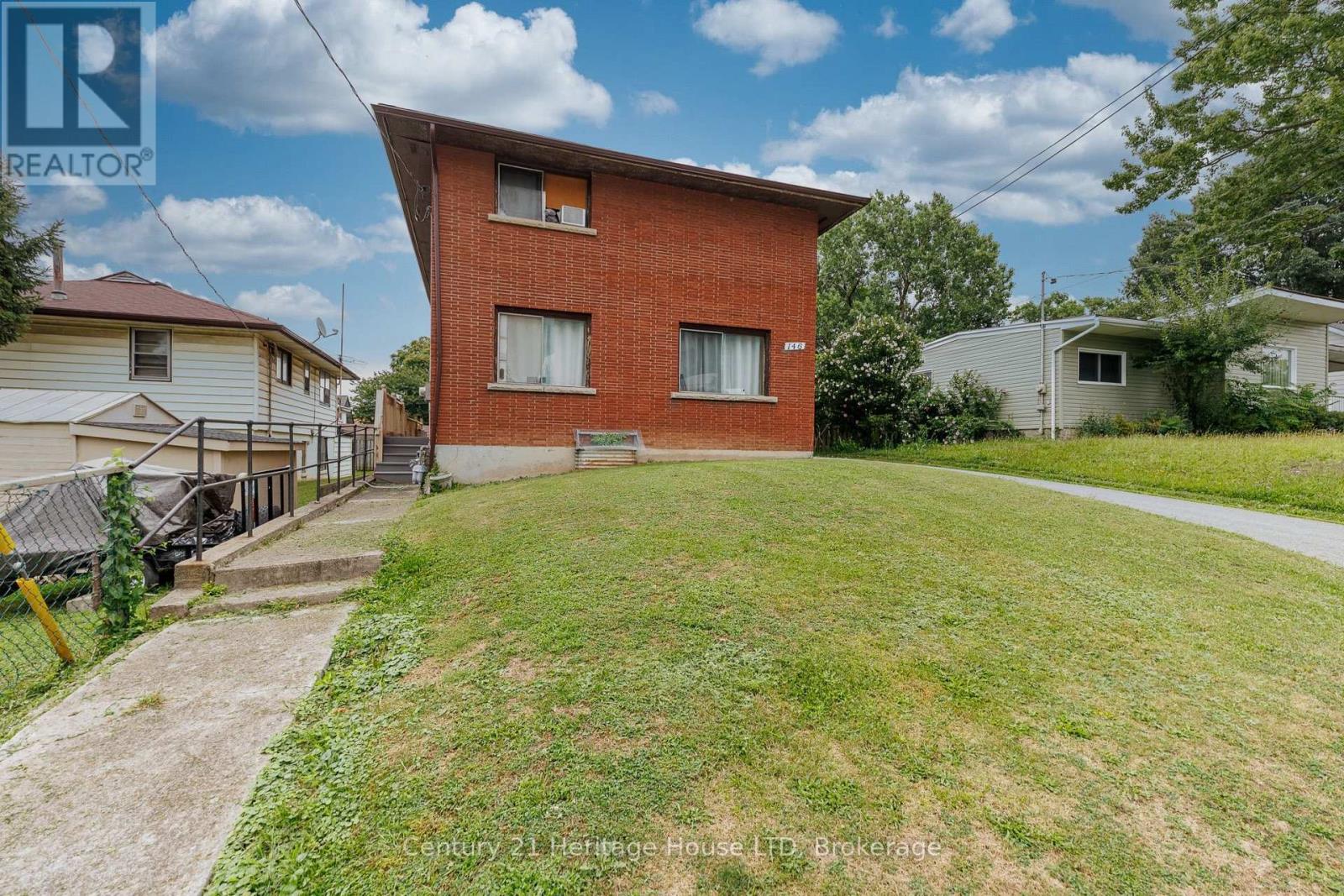 146 Central Avenue, Fort Erie, Ontario  L2A 3S7 - Photo 1 - X13663786