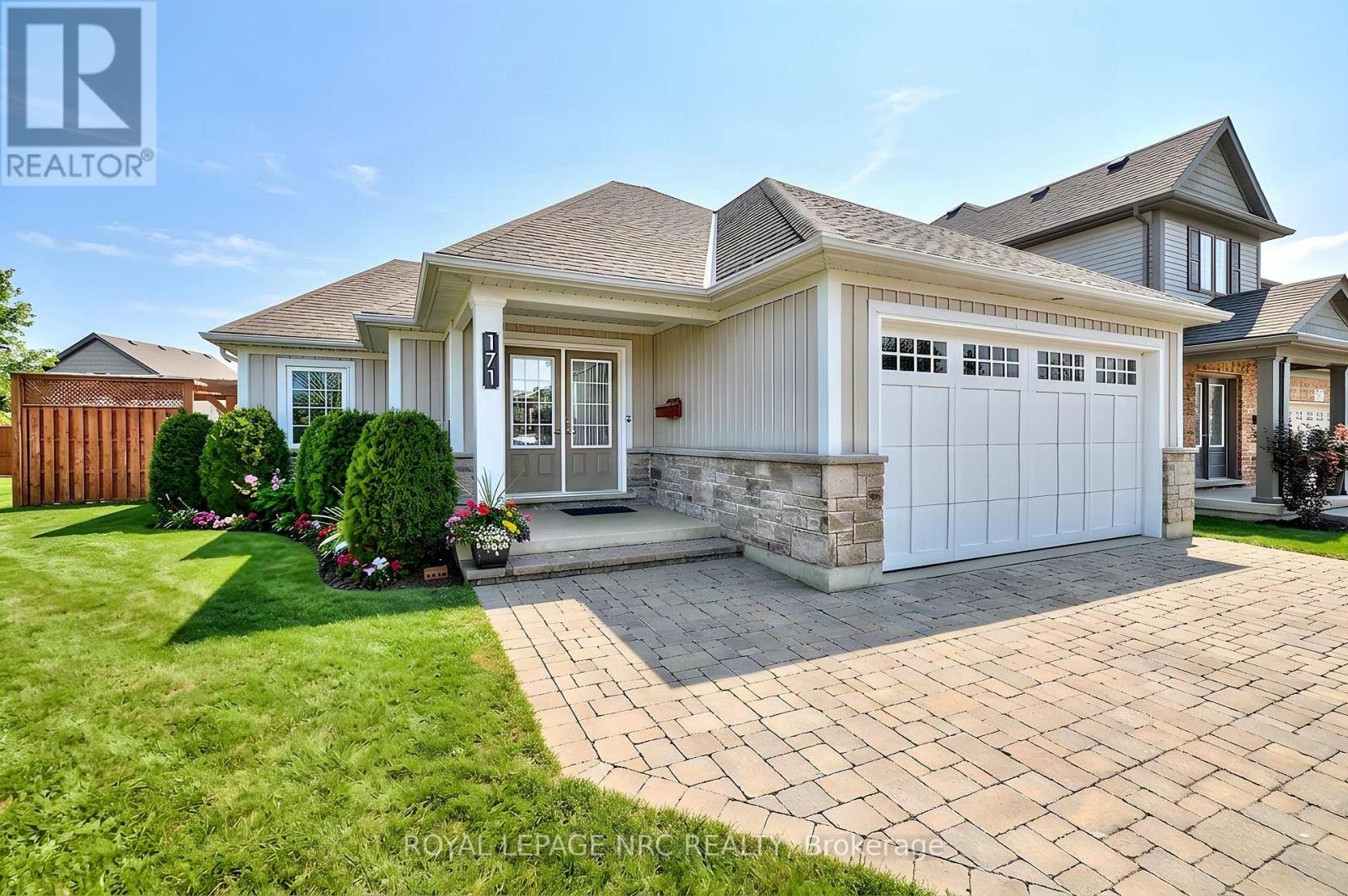 171 Classic Avenue, Welland, Ontario  L3B 0A3 - Photo 1 - X13663964