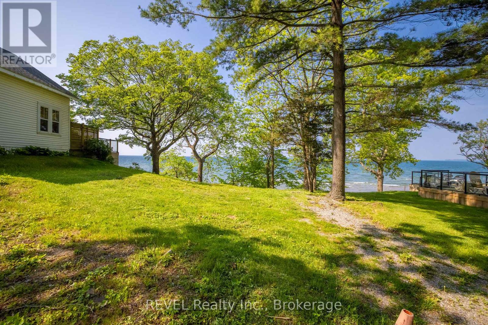 12113 Augustine Road, Wainfleet, Ontario  L0S 1V0 - Photo 2 - X13664046