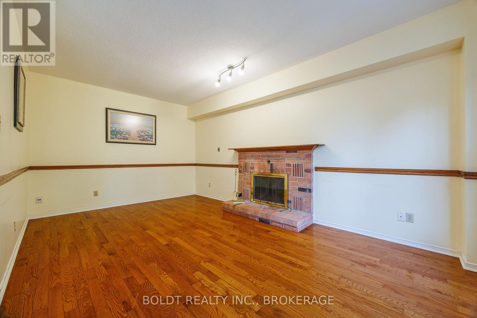 64 Carmine Crescent, St. Catharines, Ontario  L2S 3M2 - Photo 5 - X13666434