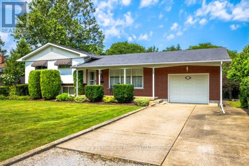 121 Lockhart Drive, St. Catharines, Ontario  L2T 1W3 - Photo 3 - X13667214