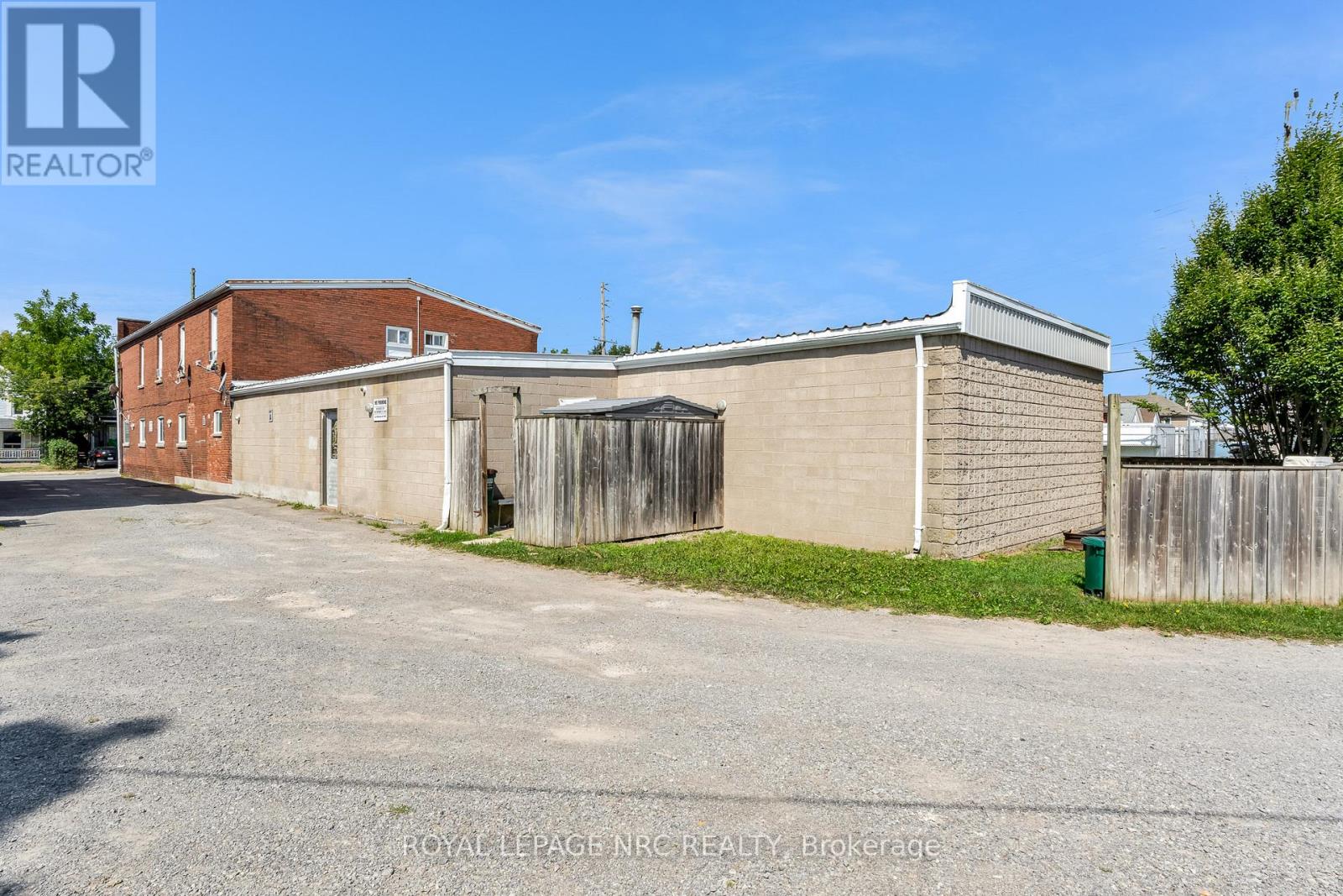 192 Burgar Street, Welland, Ontario  L3B 2T4 - Photo 2 - X13667532
