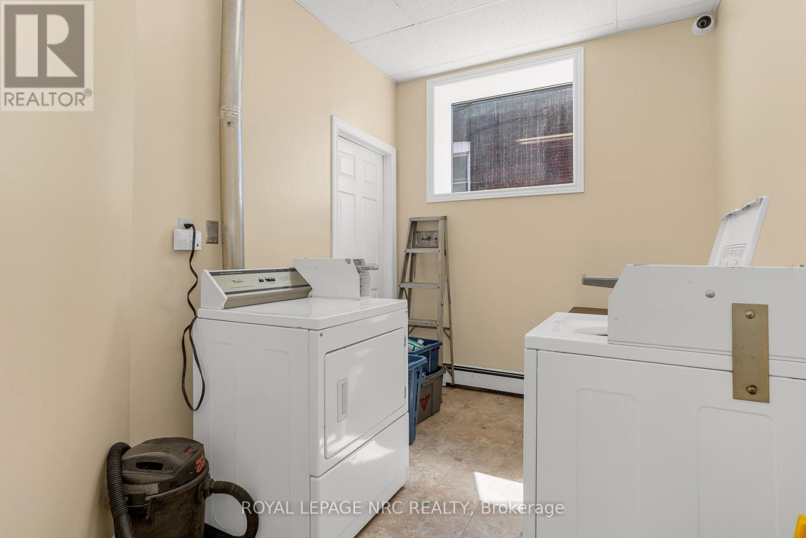 192 Burgar Street, Welland, Ontario  L3B 2T4 - Photo 9 - X13667532