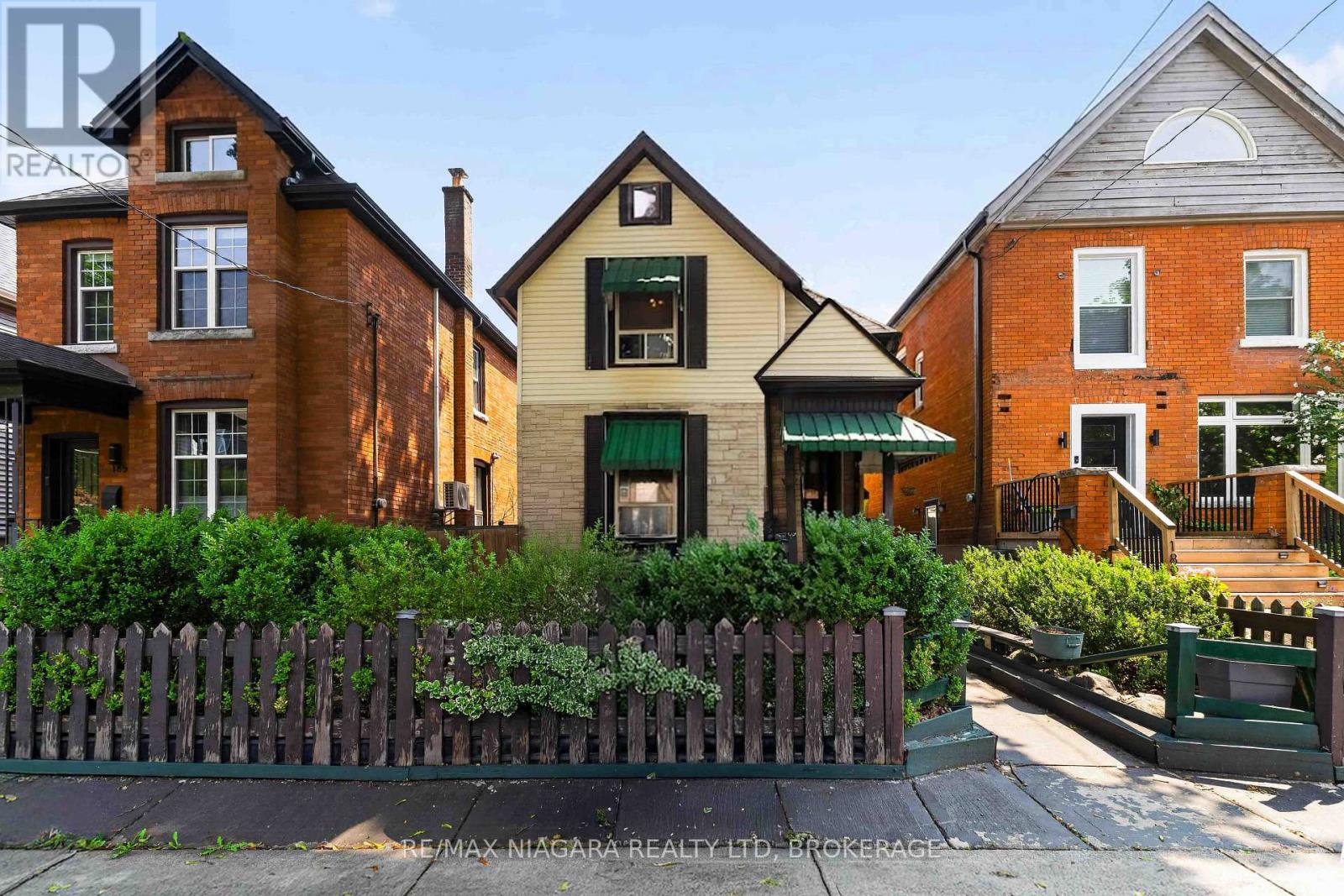 187 Emerald Street S, Hamilton, Ontario  L8N 2V6 - Photo 1 - X13674252