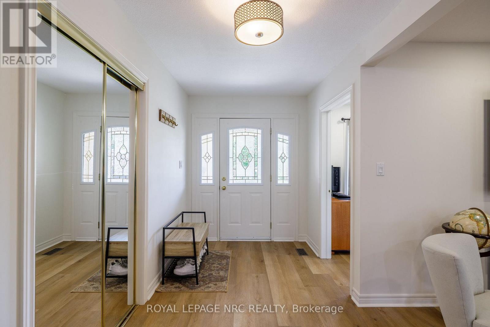 7621 Cameron Court, Niagara Falls, Ontario  L2H 3G9 - Photo 6 - X13674788