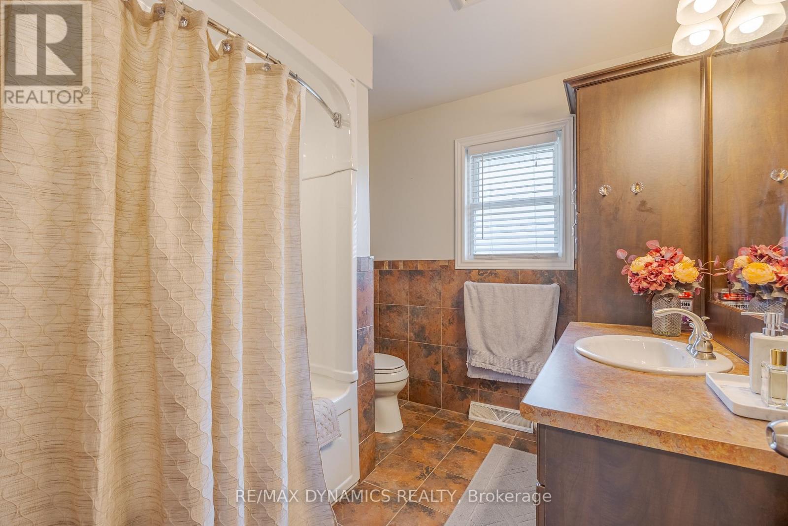 87 Rochelle Drive, St. Catharines, Ontario  L2M 6Y7 - Photo 21 - X13678274