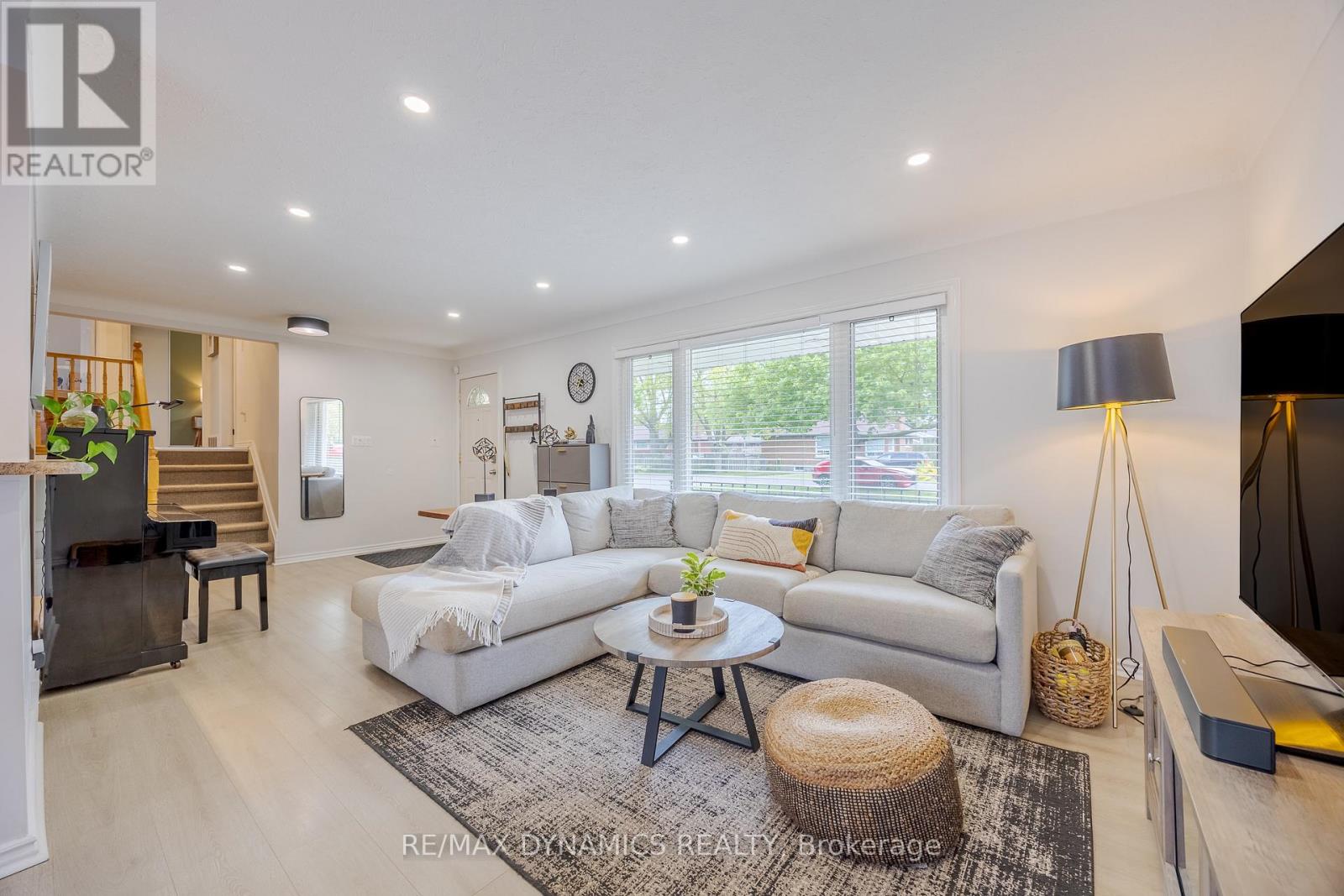 87 Rochelle Drive, St. Catharines, Ontario  L2M 6Y7 - Photo 8 - X13678274